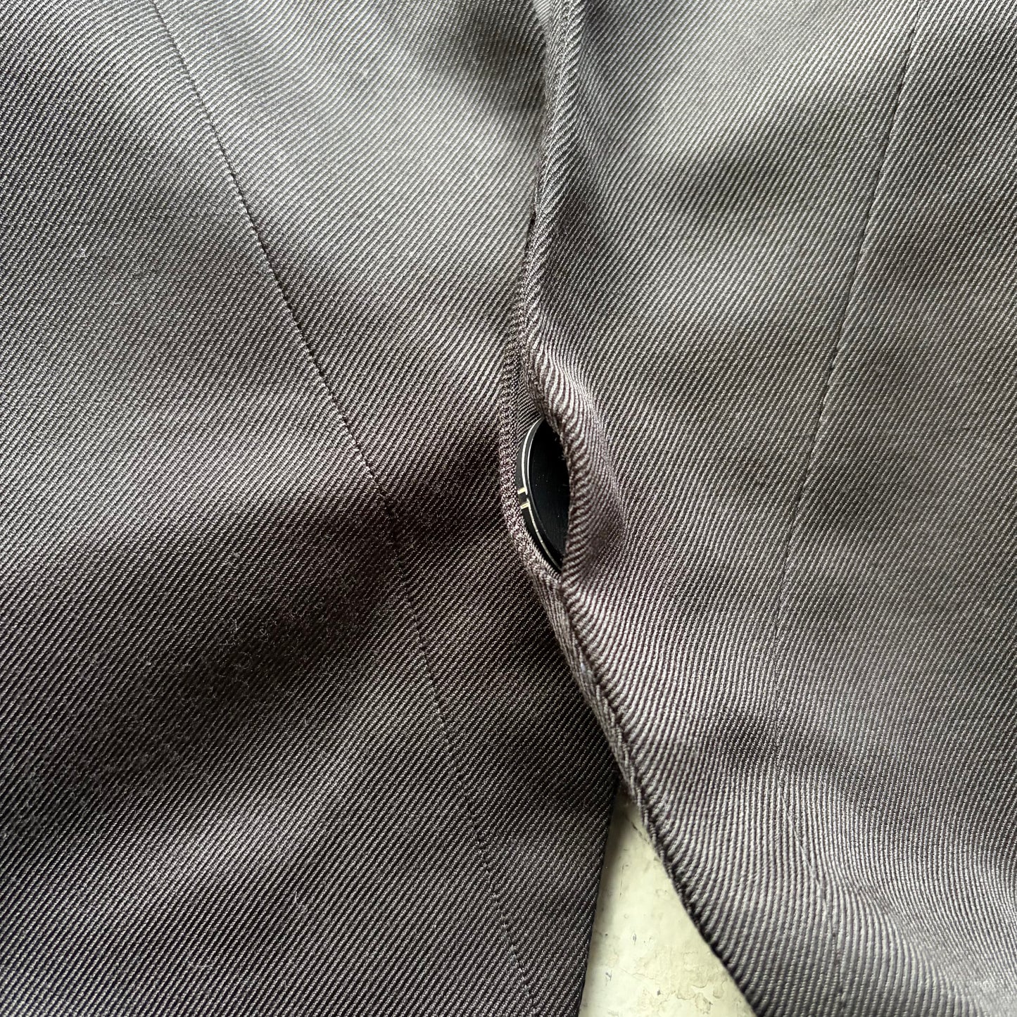 Julius FW23 Padded Geometric Cropped Blazer (3)