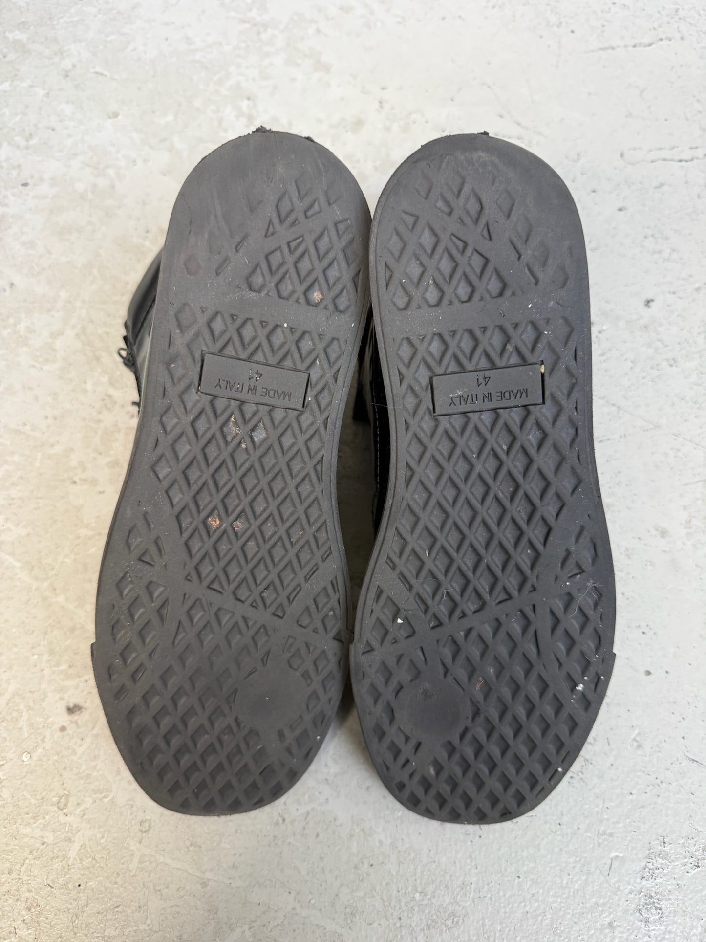 Giuseppe Black Patent Leather Sneakers (41)