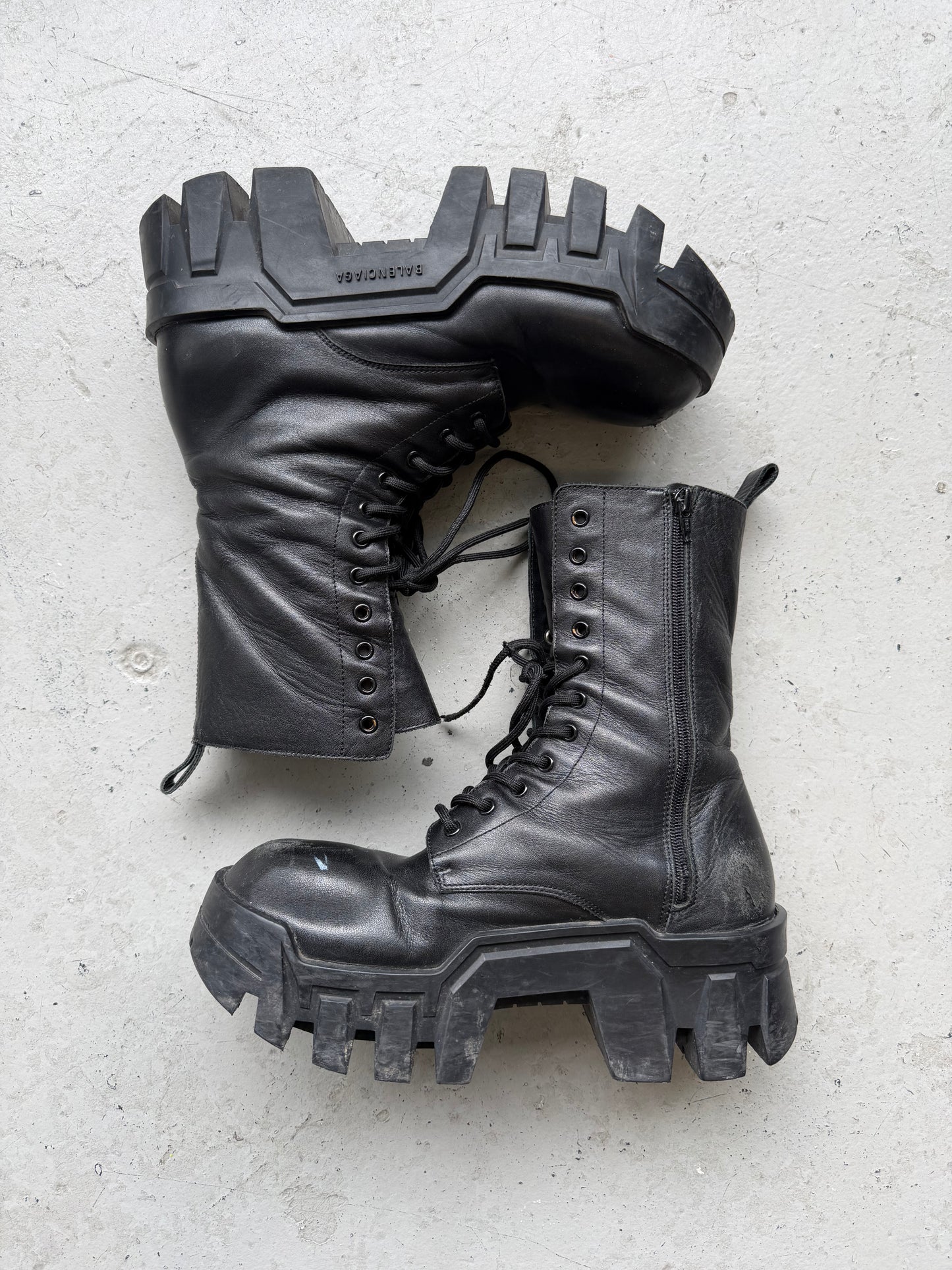 Balenciaga Black Bulldozers (42)