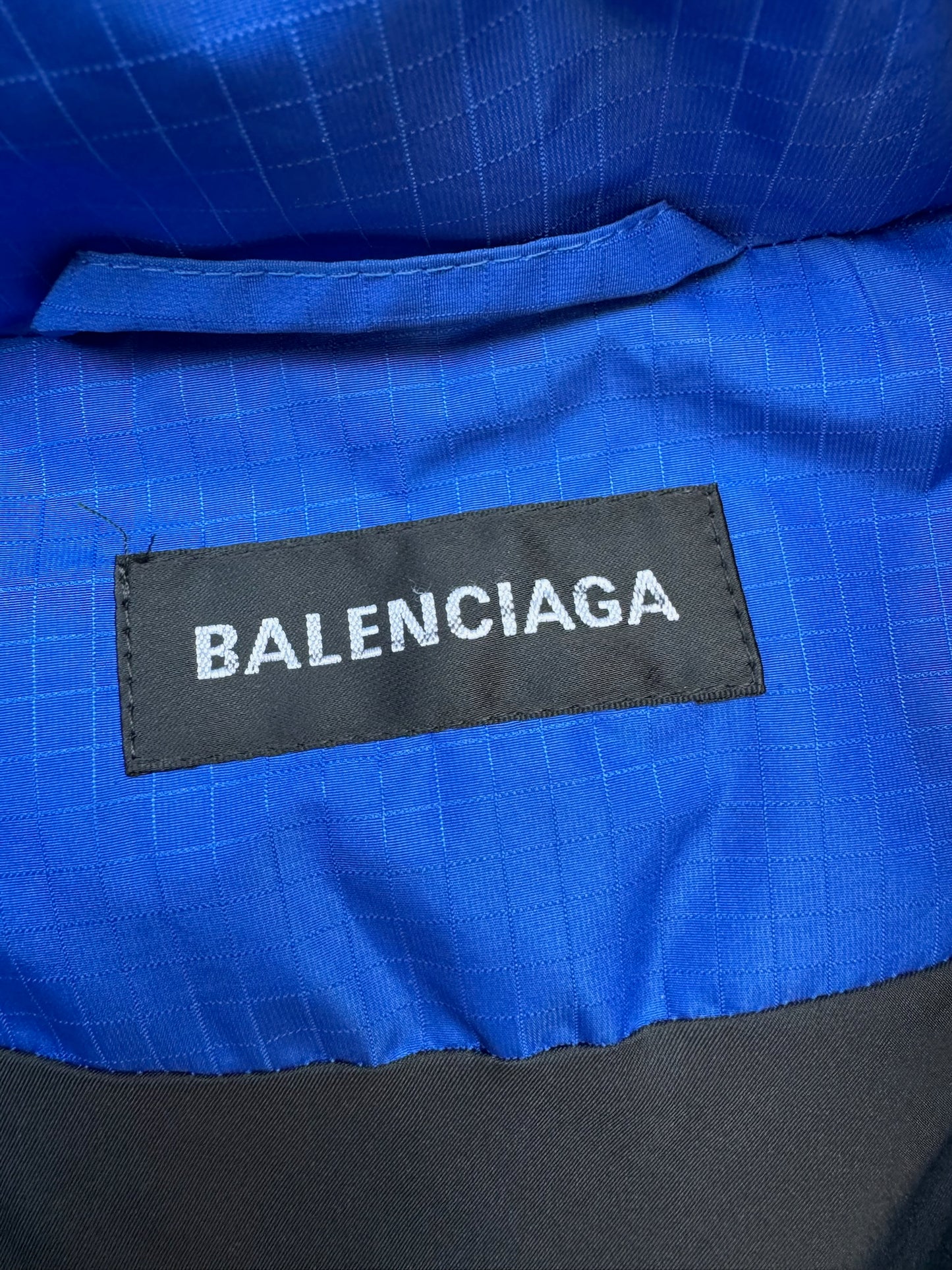 Balenciaga C Shape Puffer (46)