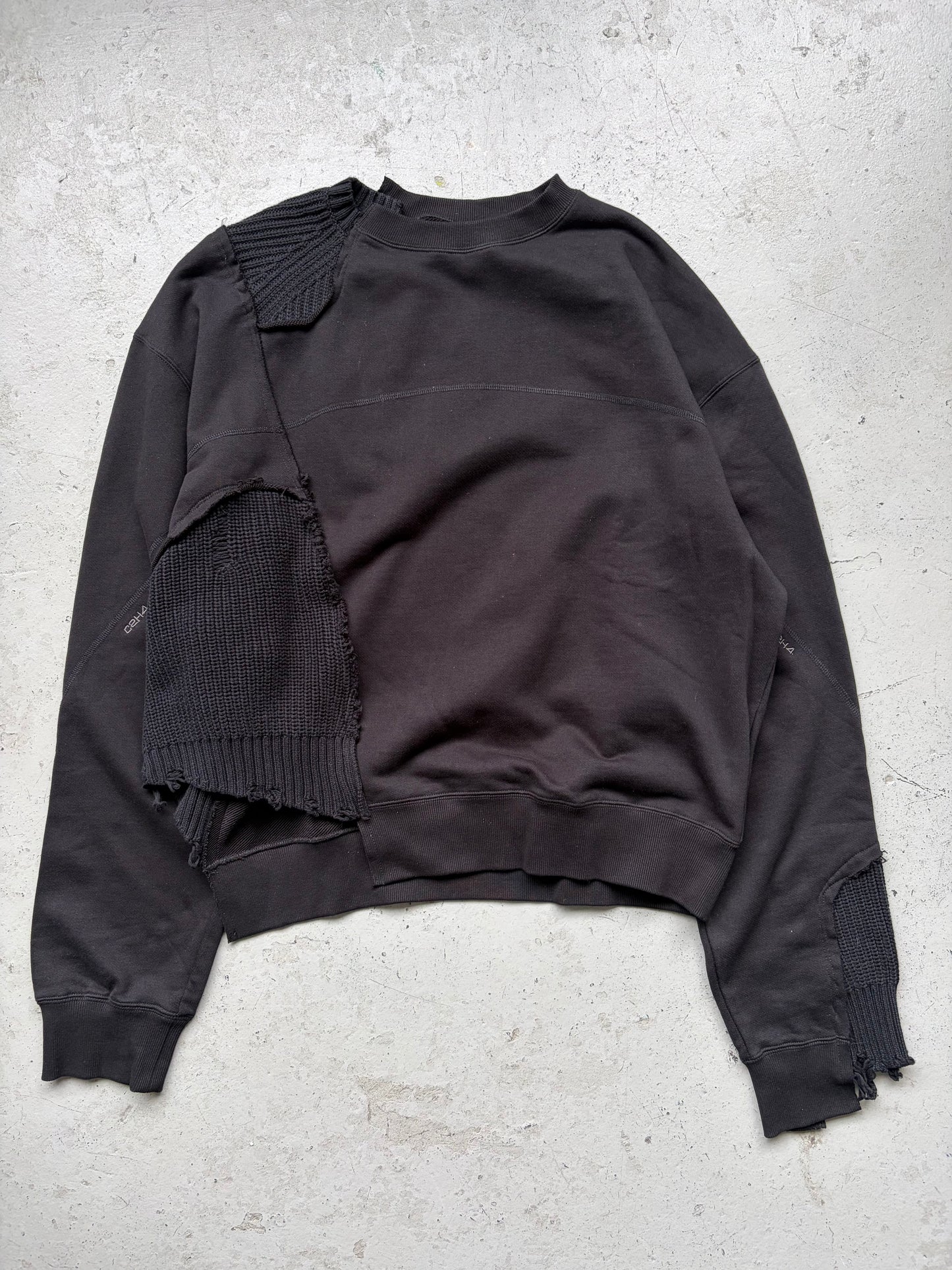 C2H4 Black Distressed Crewneck (XL)