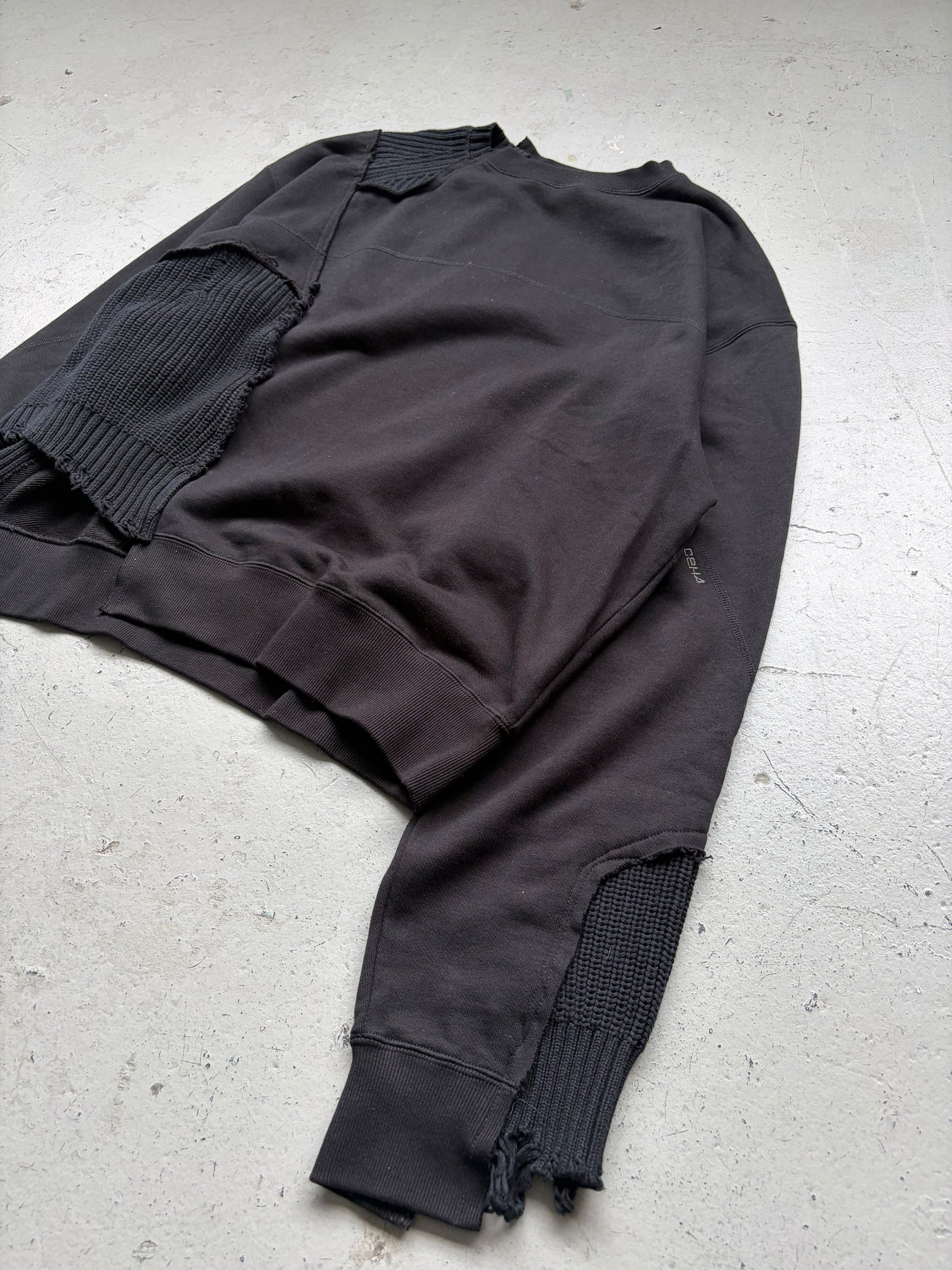 C2H4 Black Distressed Crewneck (XL)