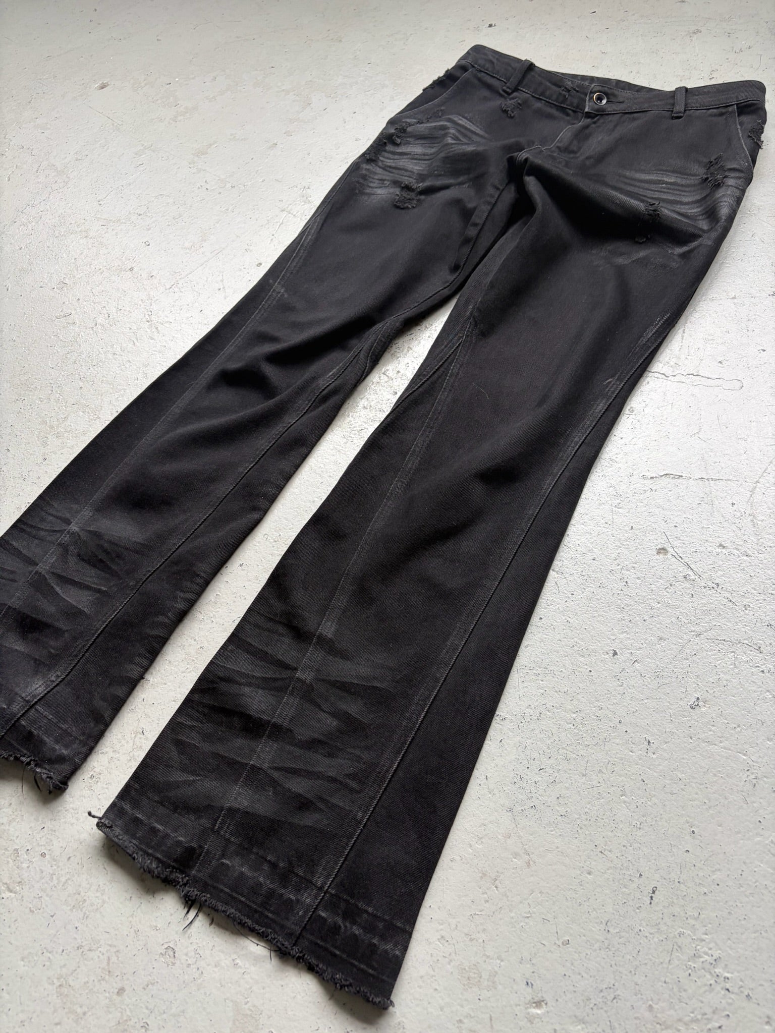 Troubled Waters Bootcut Distressed Denim (M) – marco sqrd