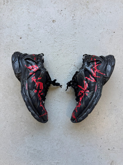 Balenciaga Graffiti Runner (45)