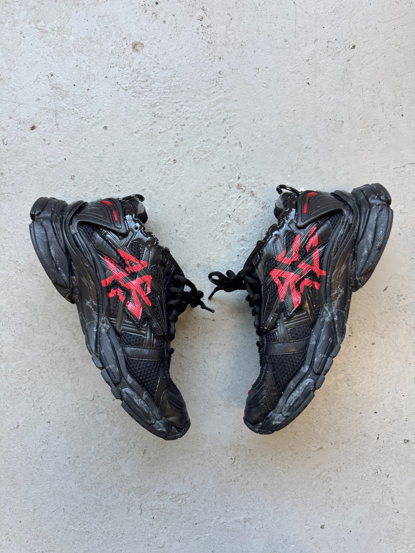 Balenciaga Graffiti Runner (45)