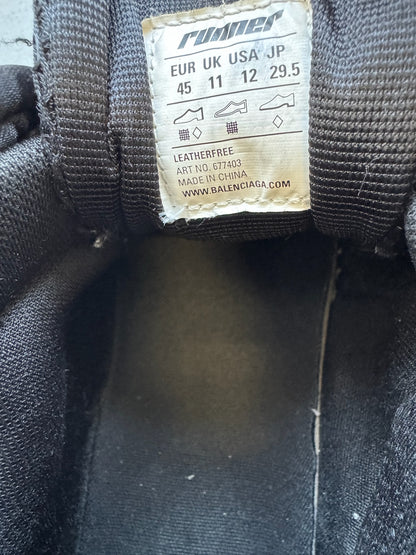 Balenciaga Graffiti Runner (45)