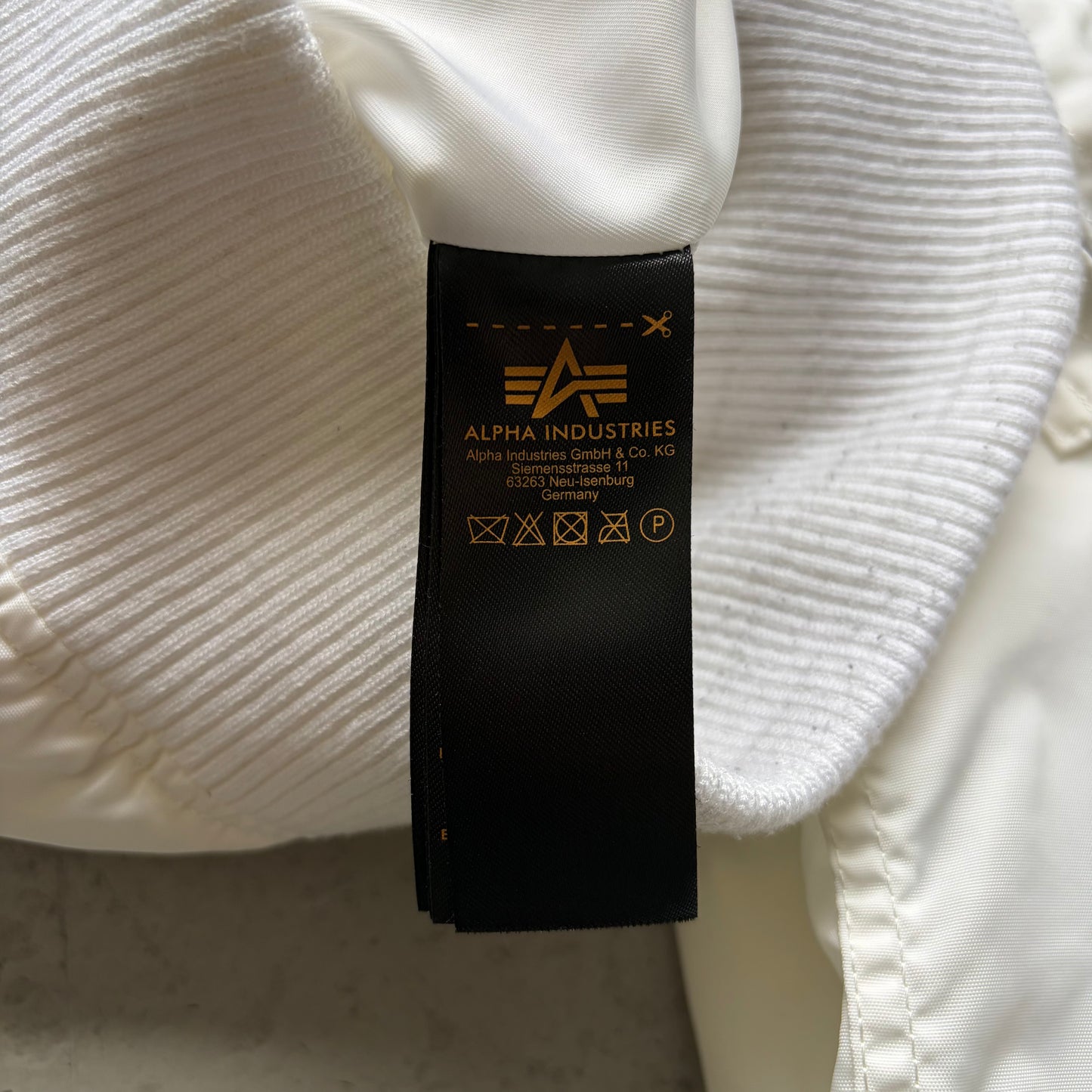 Alpha Industries White Bomber Jacket (S)