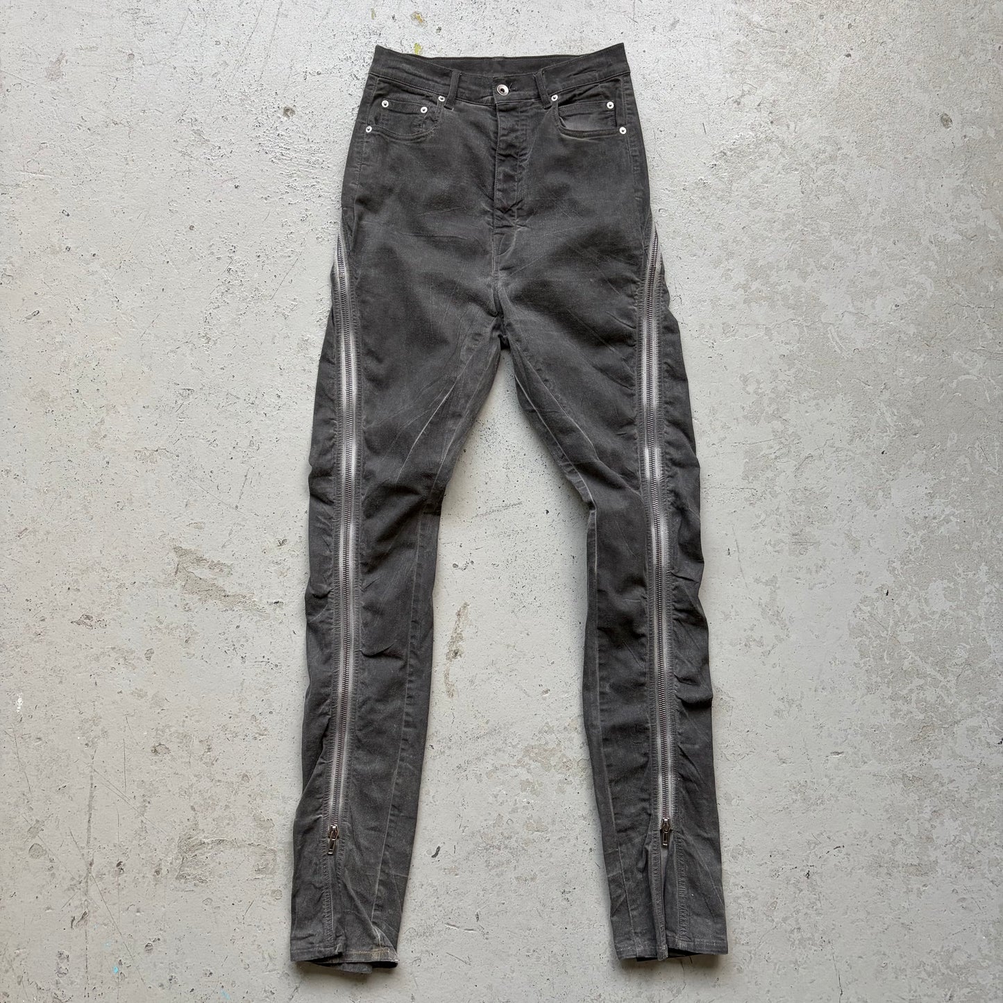 Rick Owens DRKSHDW SS24 Dark Dust Banana Bolans (29)
