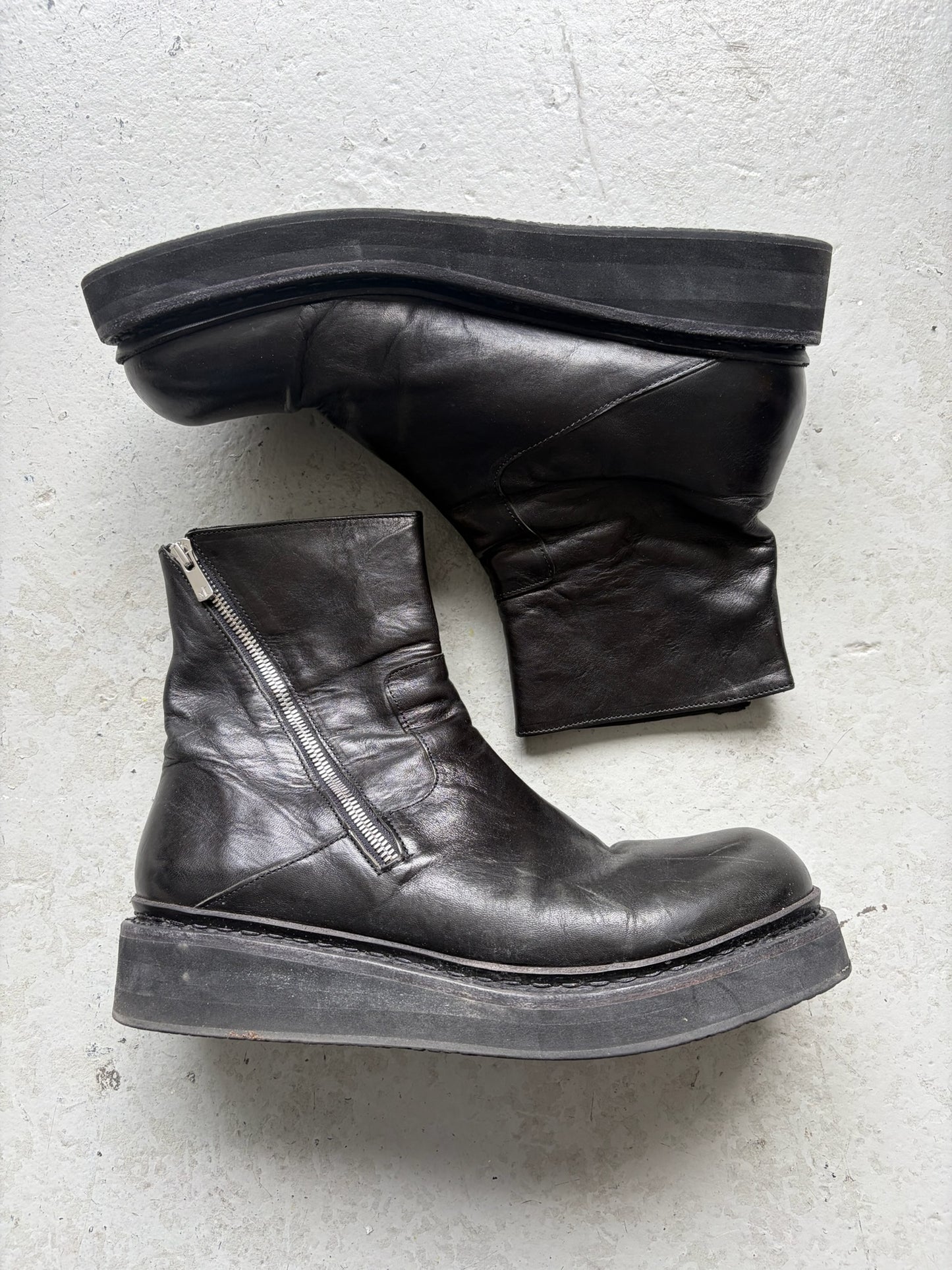 The Last Conspiracy Black Munro Boots (44)