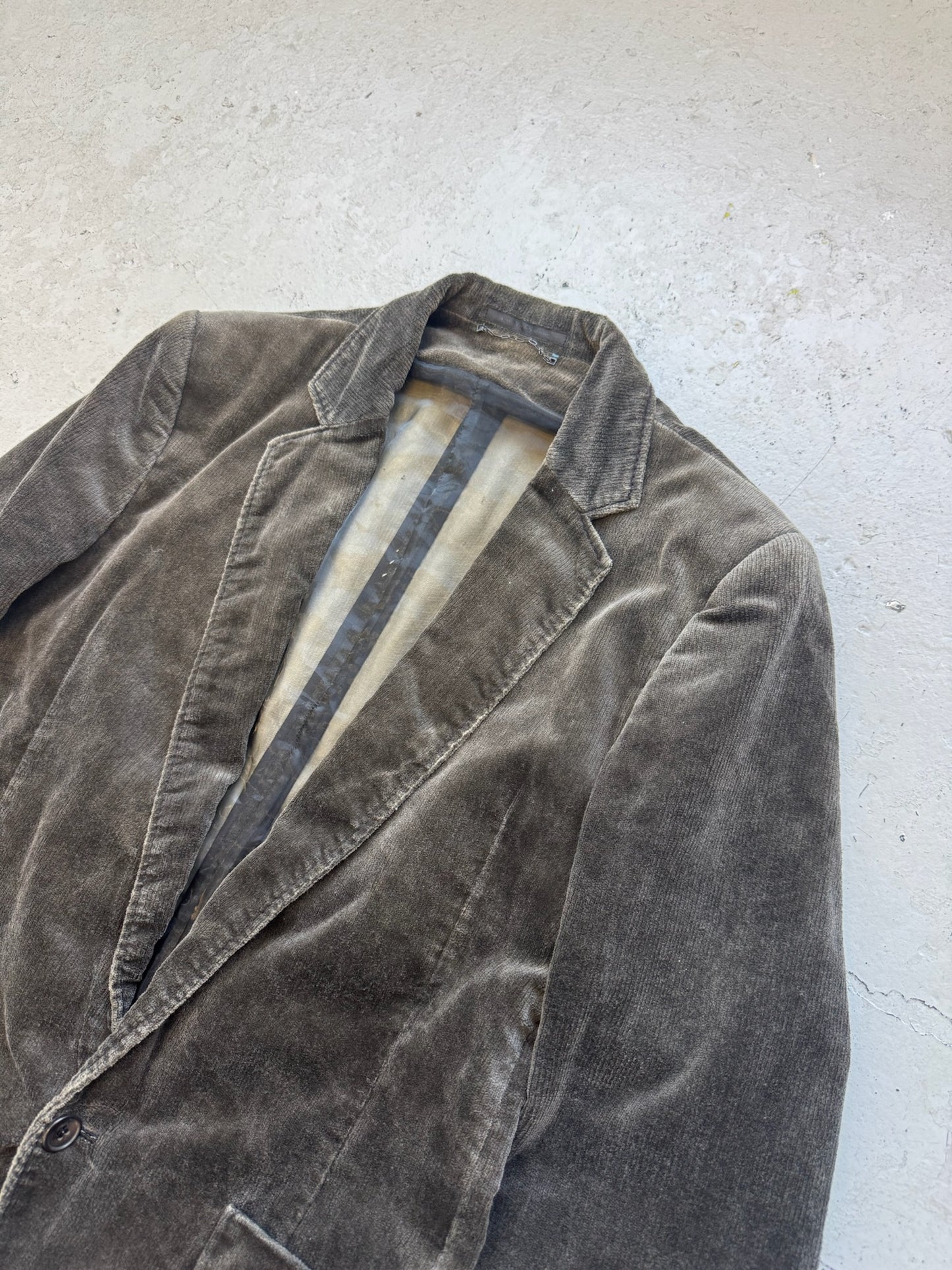 The Viridi Anne Cordoroy Blazer (48)