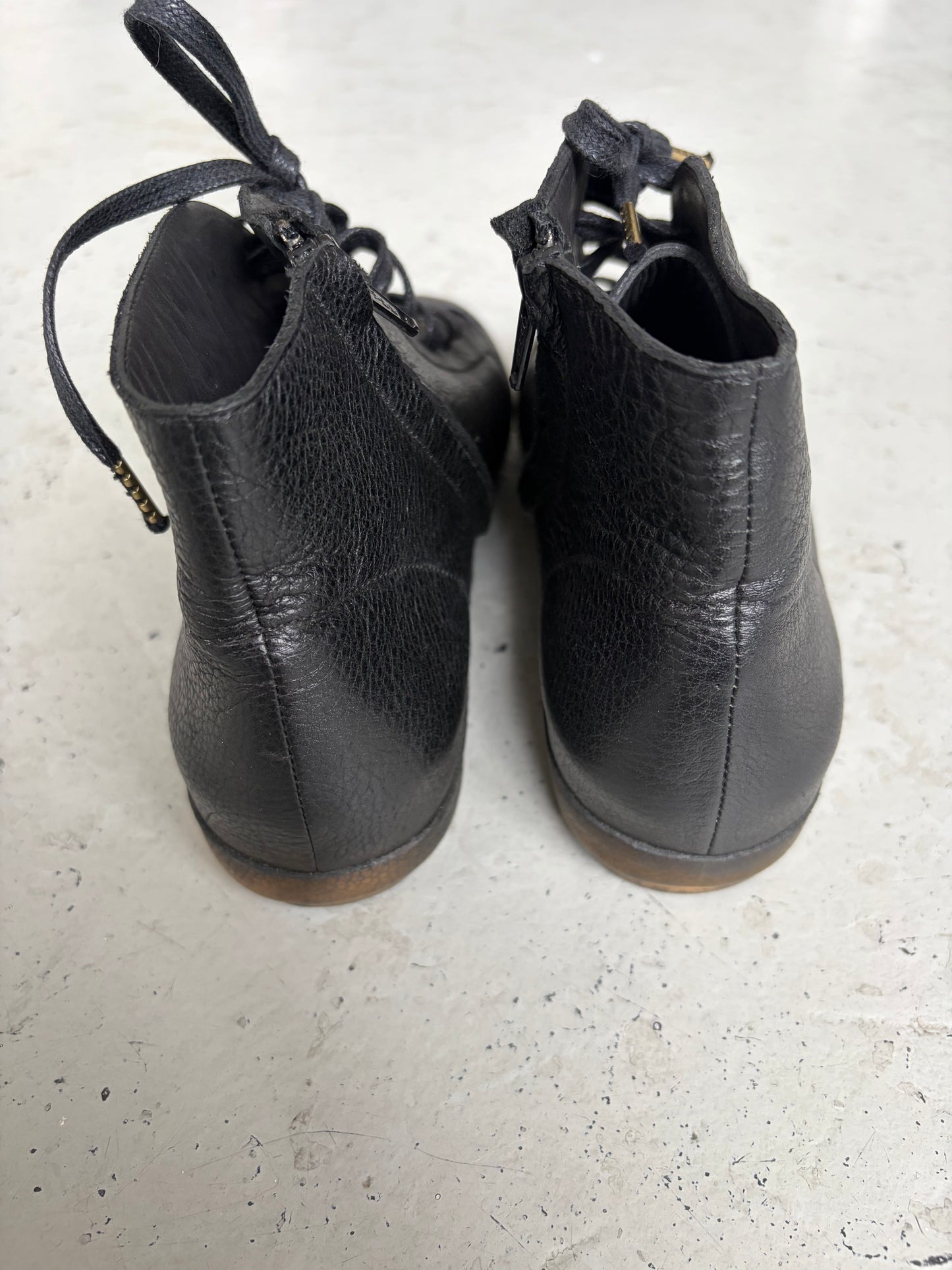 Colleen Codera Black Leather Sneakers  (7.5)
