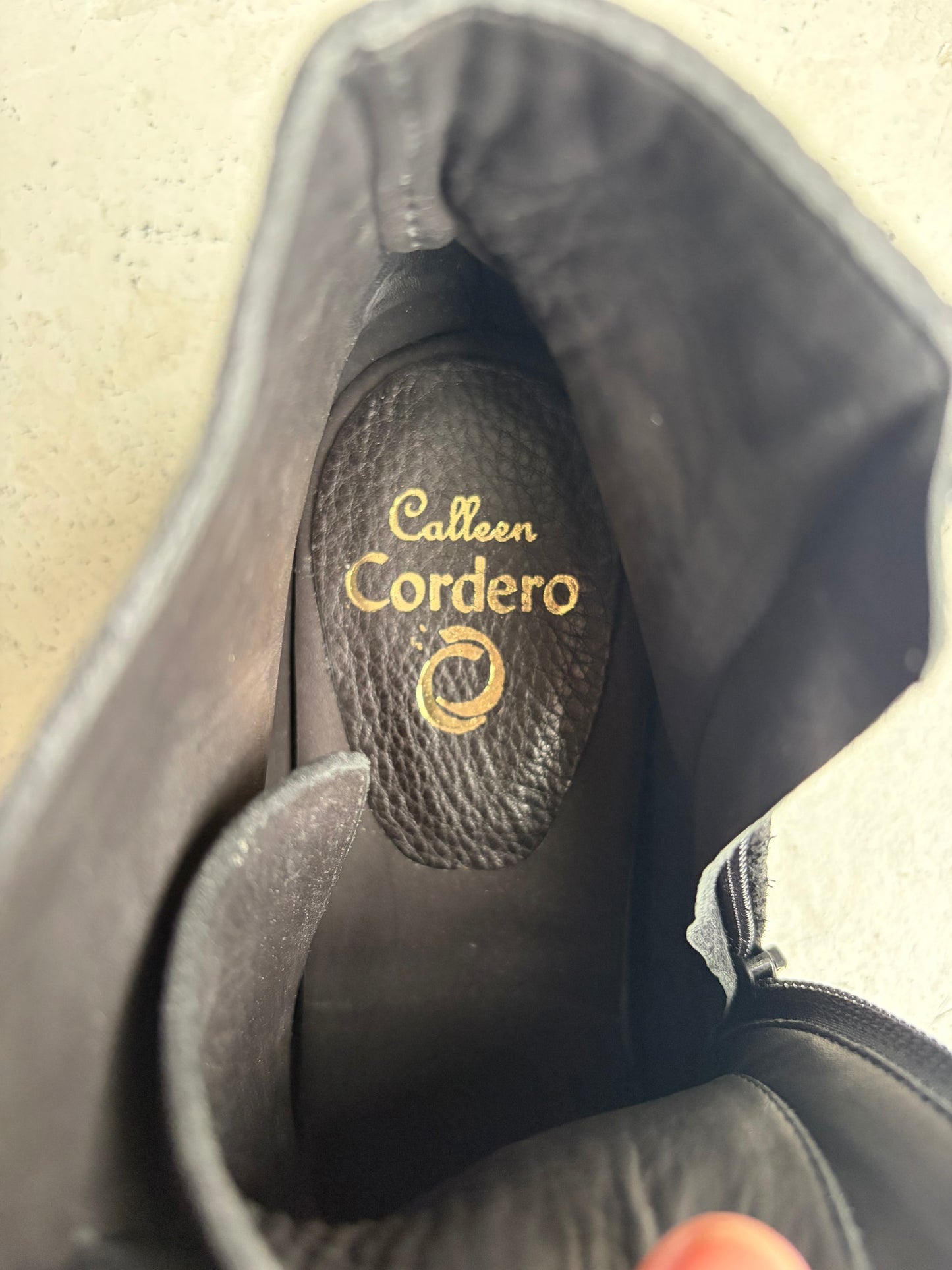 Colleen Codera Black Leather Sneakers  (7.5)