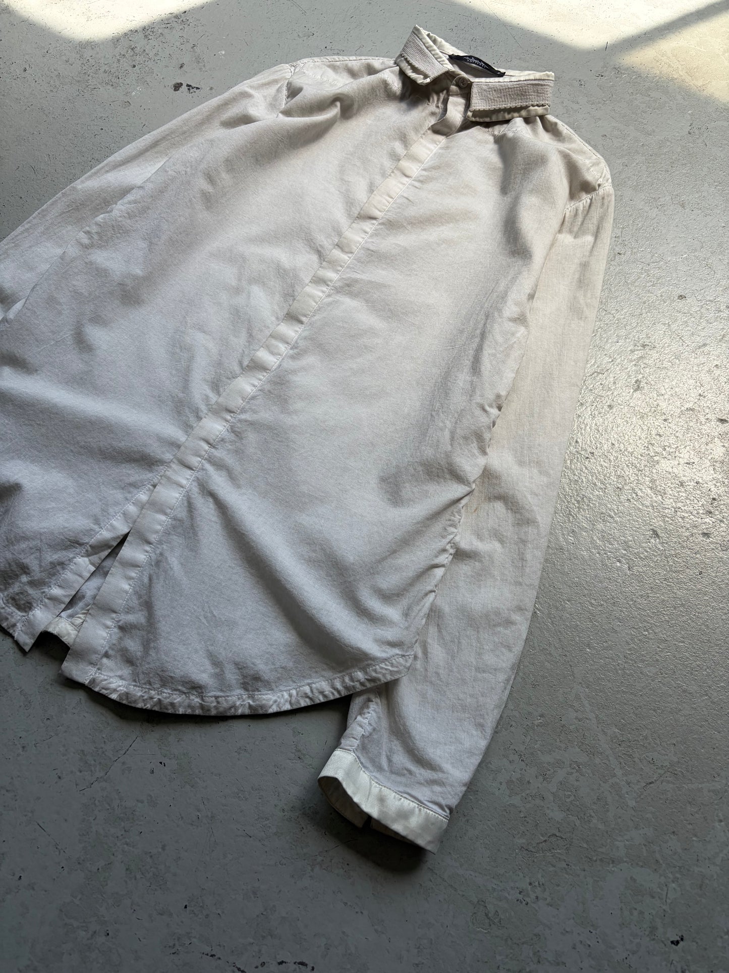 Umitual White Button Up Shirt (L)