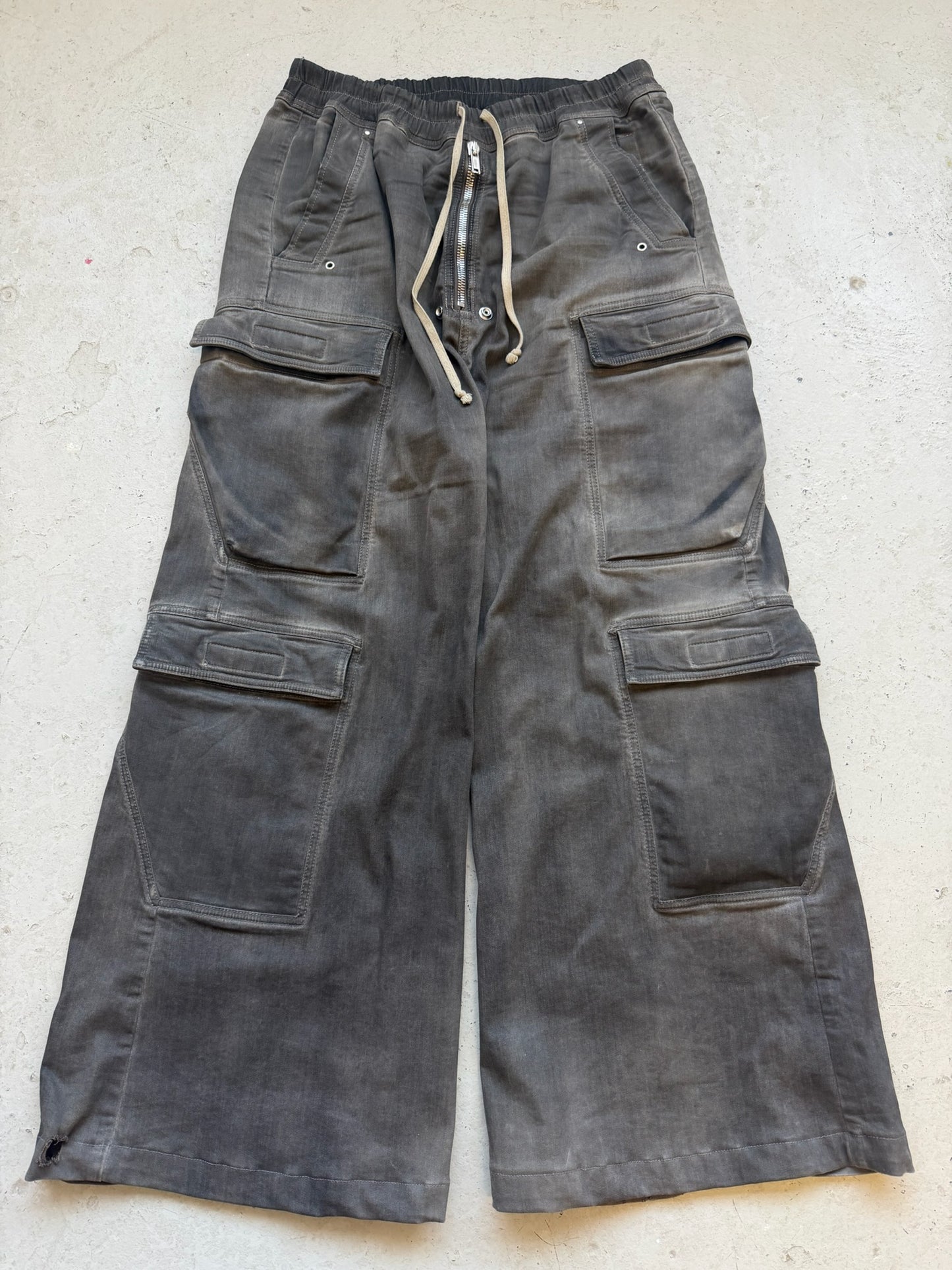 Rick Owens EDFU SS23 Dark Dust Bela Cargos (50)