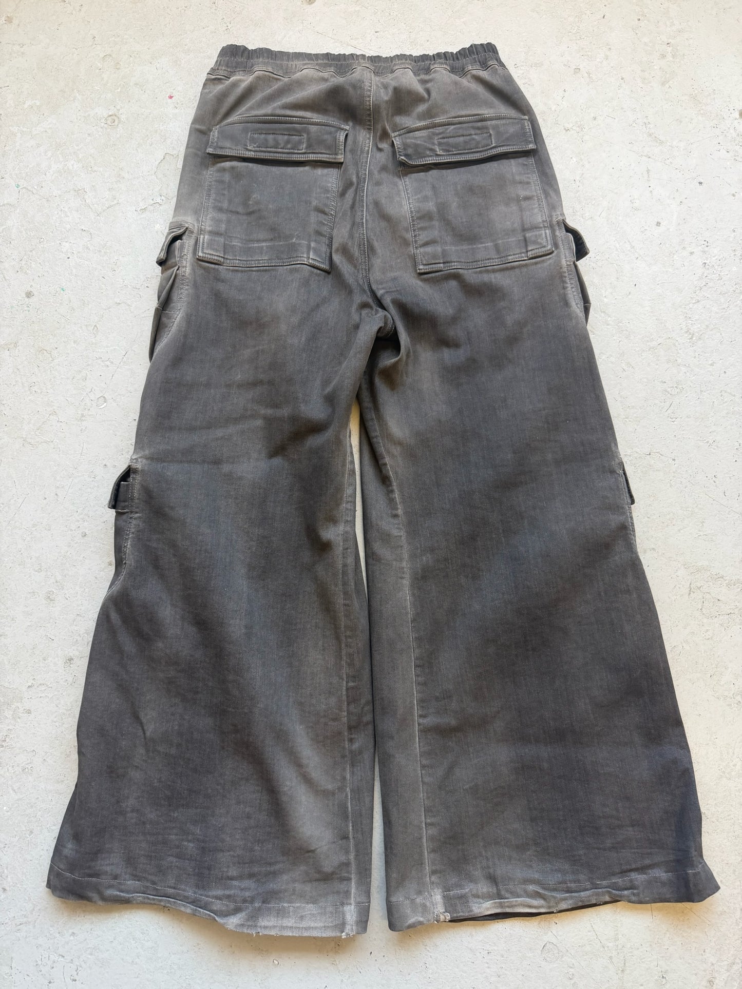 Rick Owens EDFU SS23 Dark Dust Bela Cargos (50)