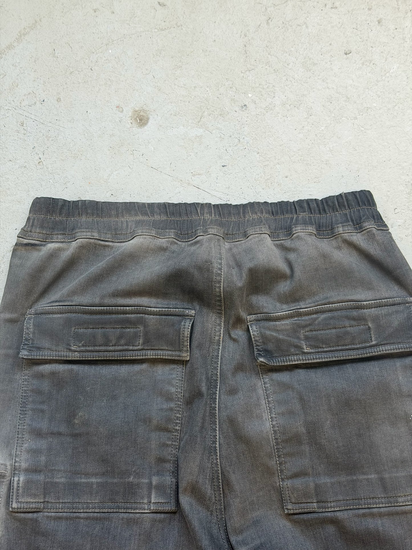 Rick Owens EDFU SS23 Dark Dust Bela Cargos (50)