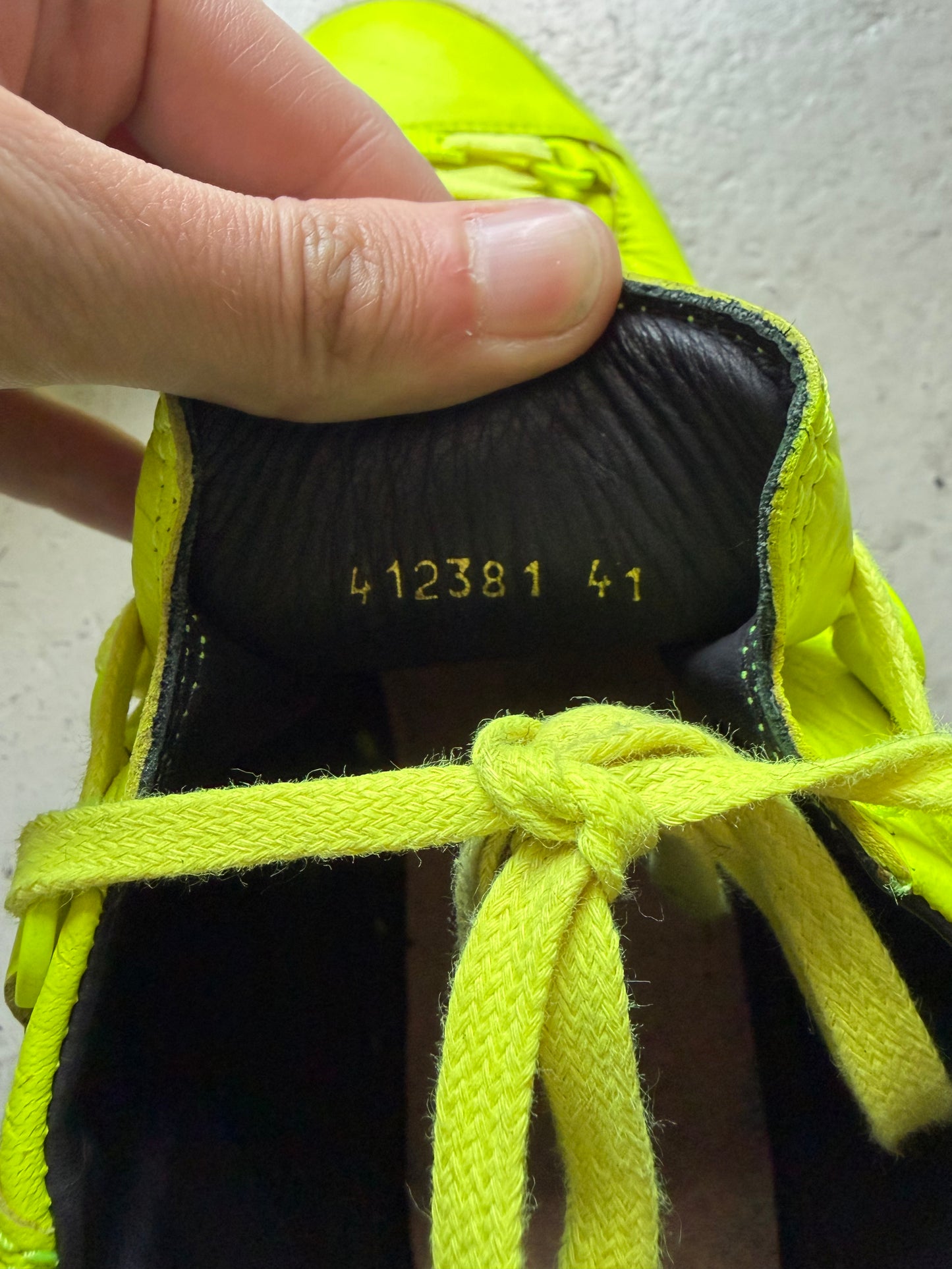 Balenciaga Neon Arenas (41)