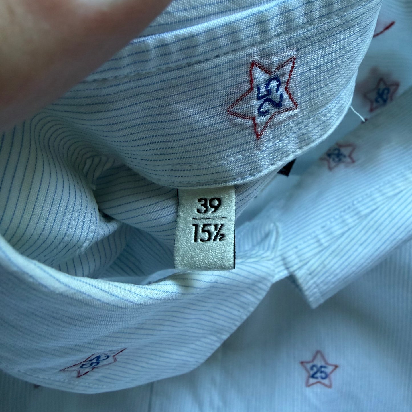 Gucci 2016 Star Embroidered Button Up (39/15.5)