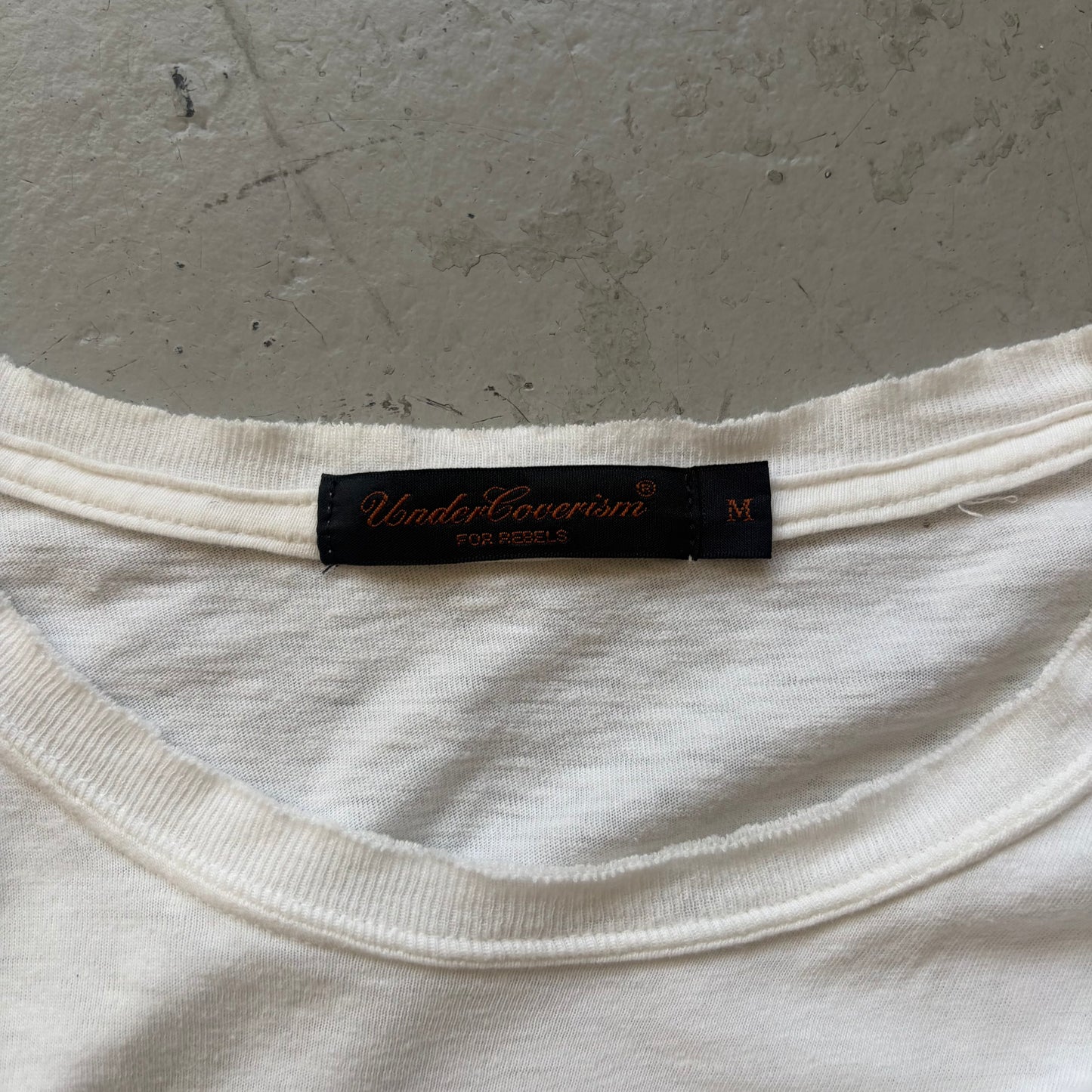Undercover Monkey Guitar White Long Sleeve (M)