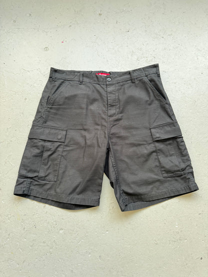 Supreme Cargo Shorts (36)