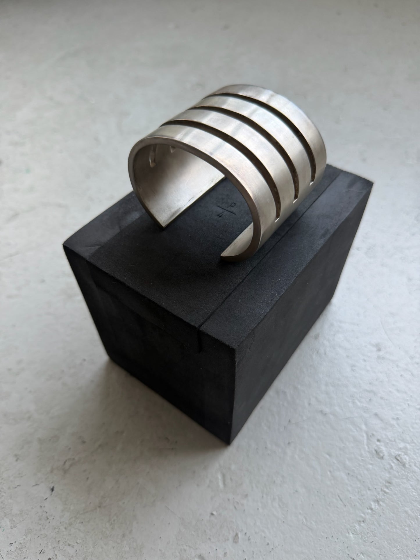 Parts of Four Ultra Reduction Slit Bracelet (OS)