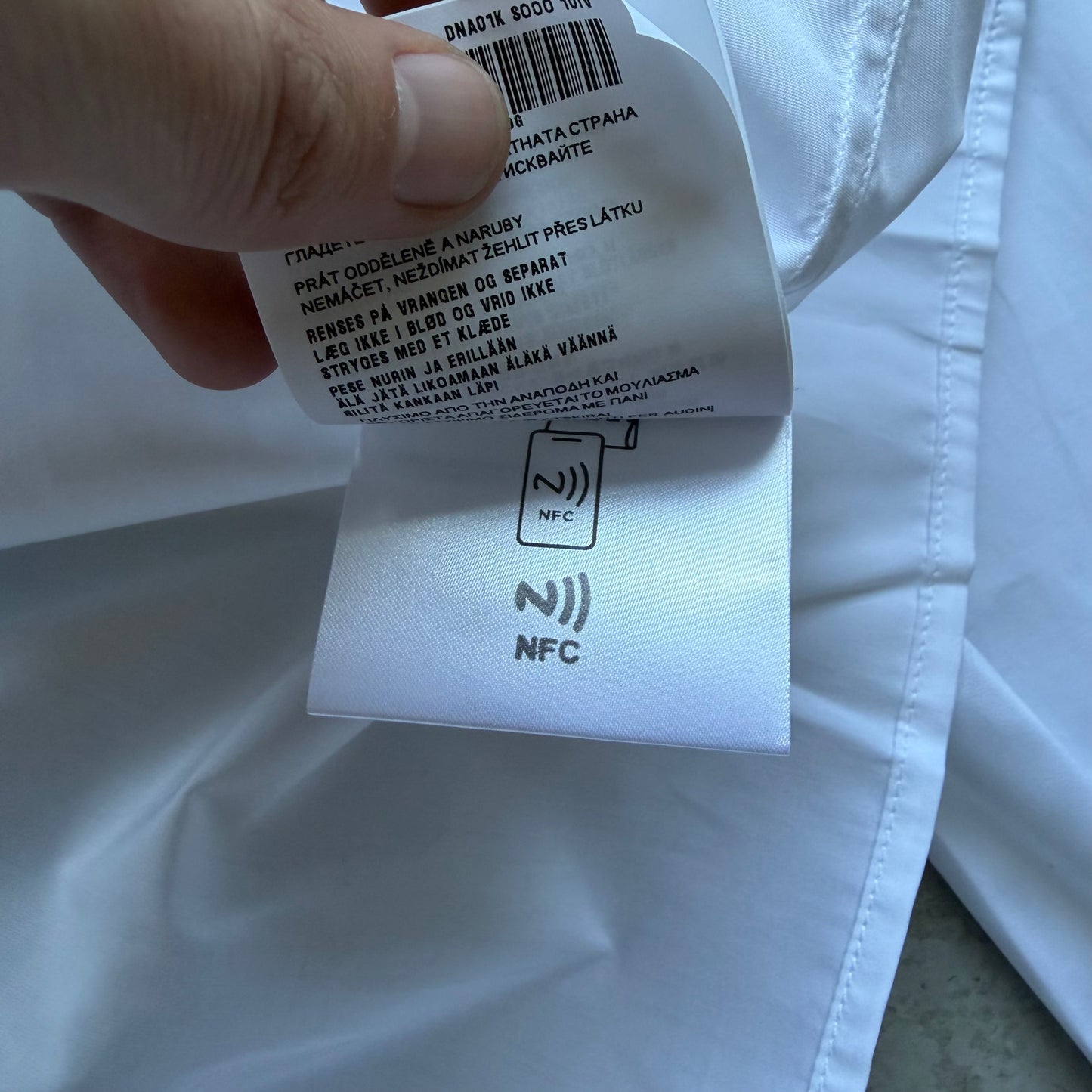 Prada Blanco Button Up Shirt (41)