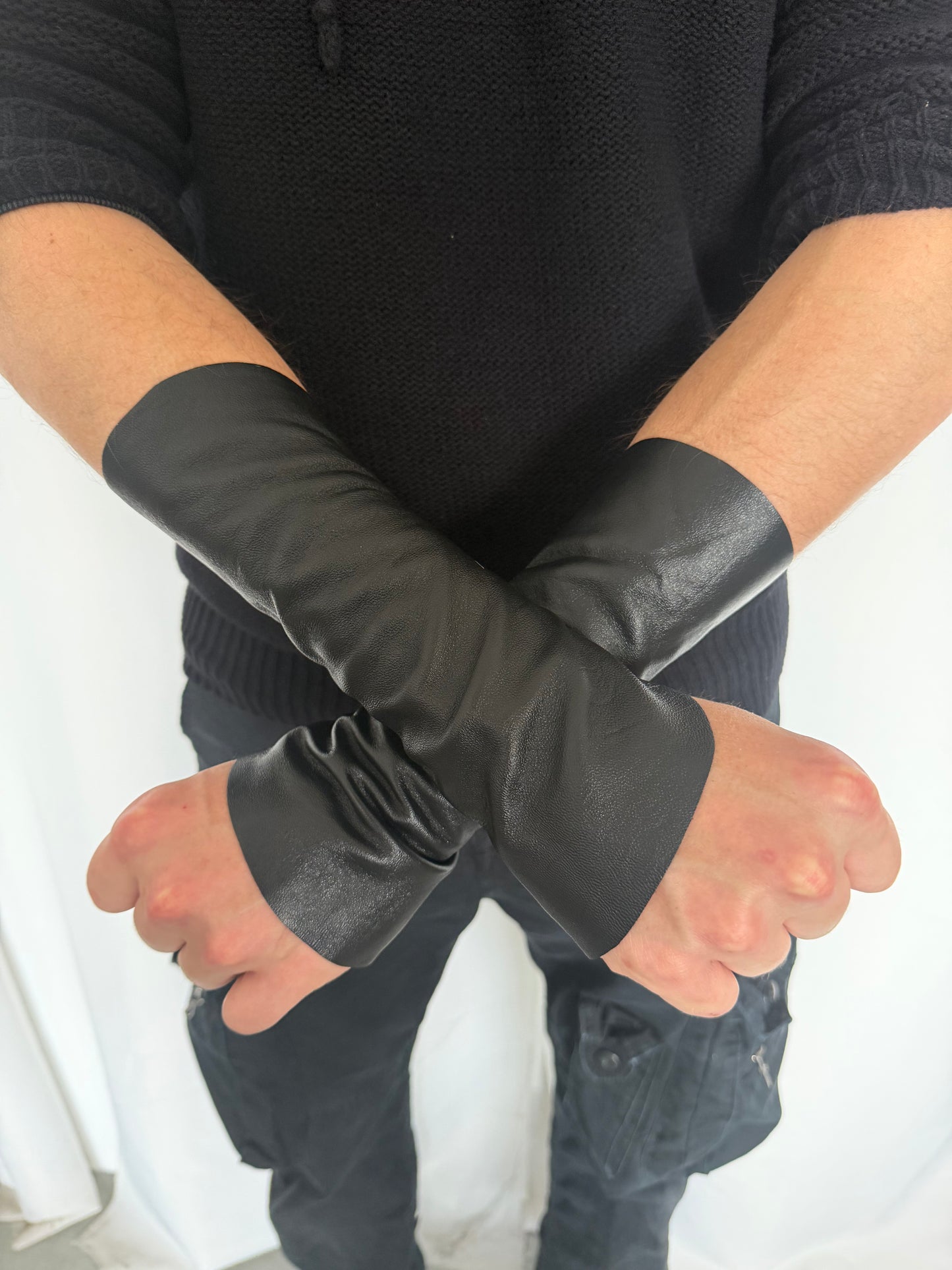 Gloves/Arm Warmers By Brandon C Mar (OS)