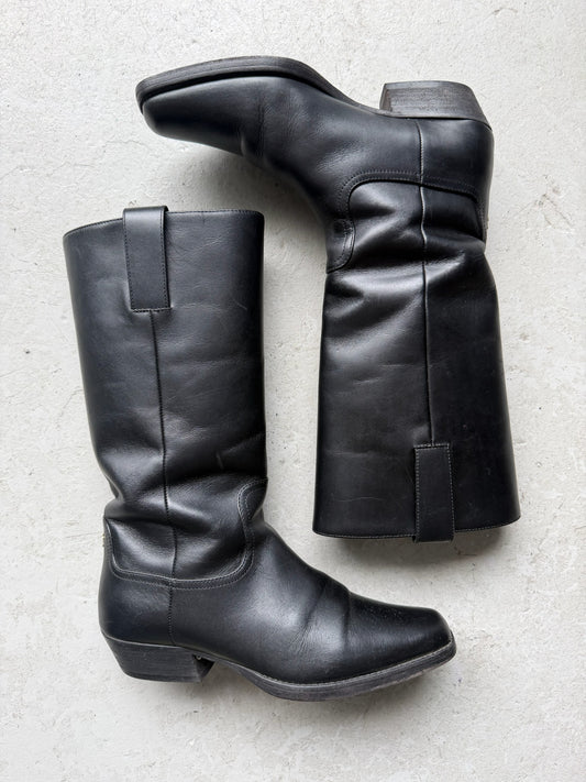Chanel Interlocking CC Logo Black Leather Boots (39.5)