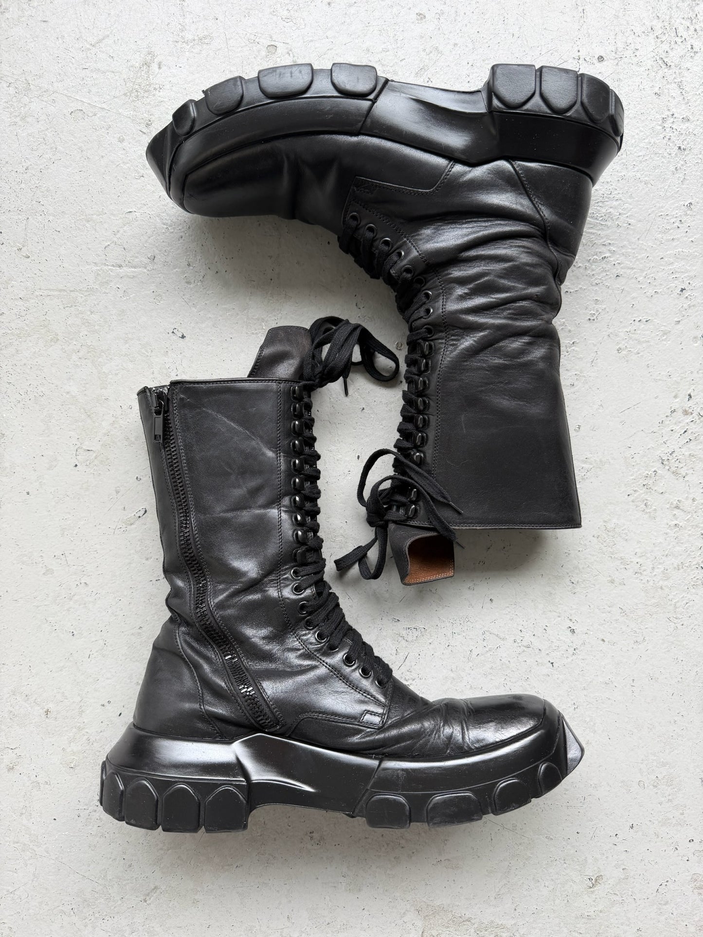 Rick Owens Black Tractor Lace Up Boots (44)