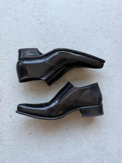 Vetements x New Rock Pointed Toe Derby (42)