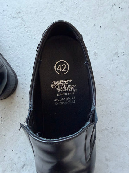 Vetements x New Rock Pointed Toe Derby (42)