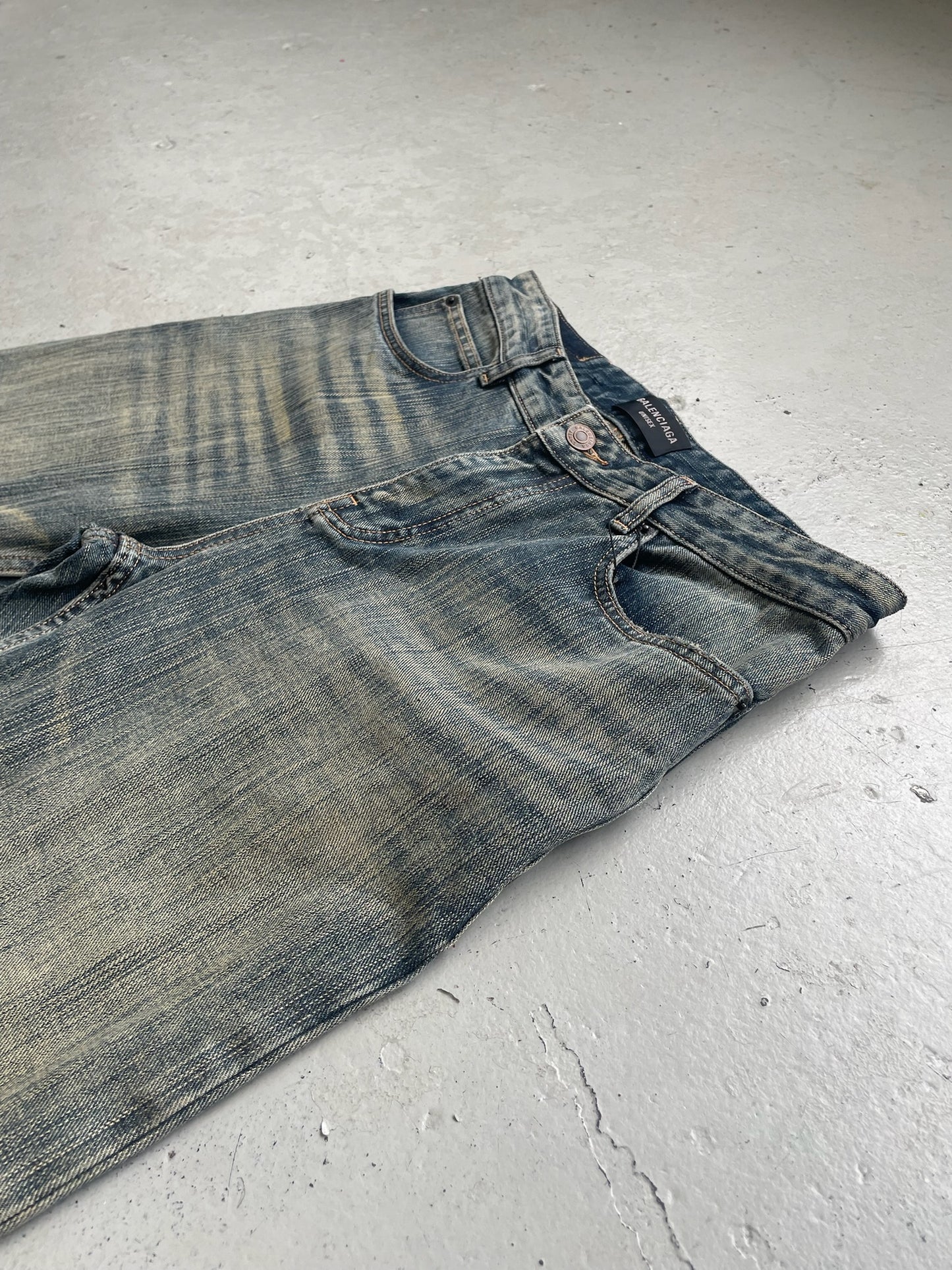 Balenciaga Mid-Waisted Bootcut Jeans (M)