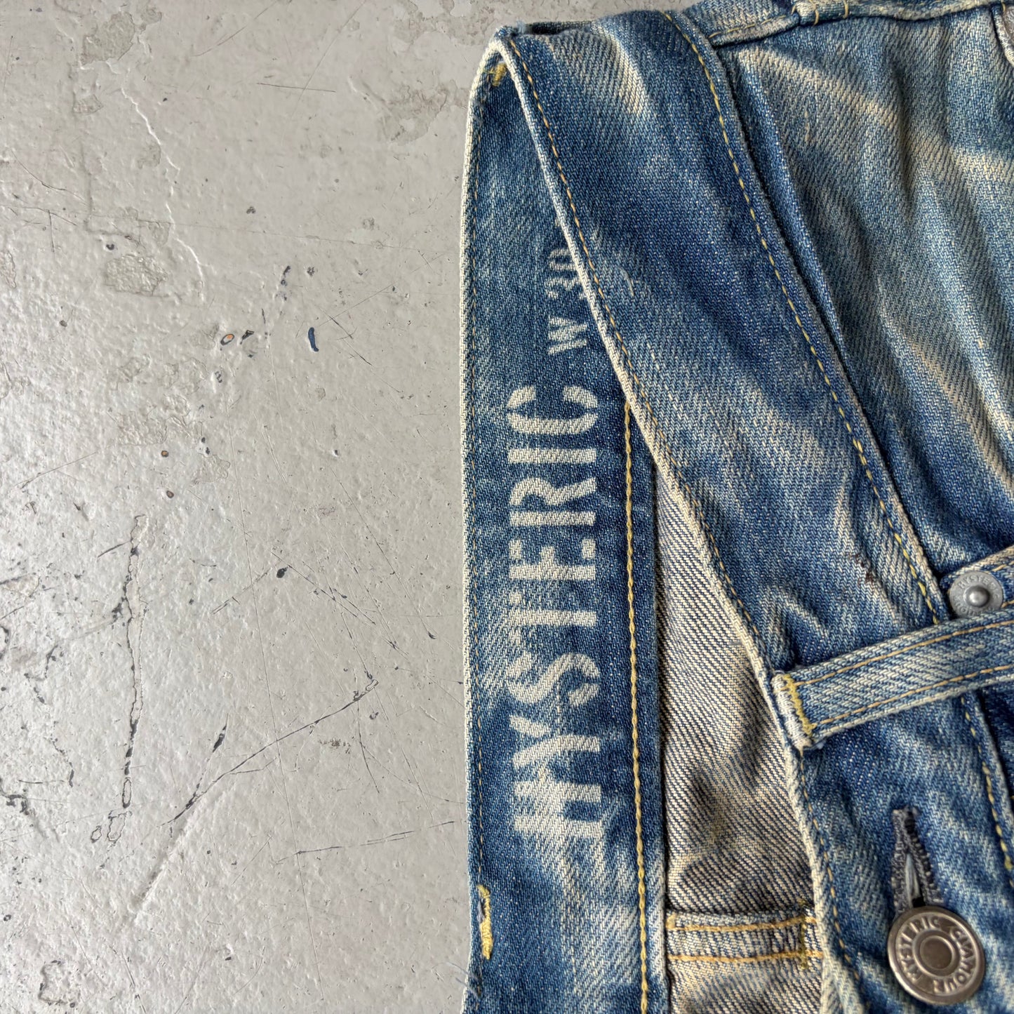 Hysteric Glamour Studded Hickory Distressed Light Wash Denim (30)