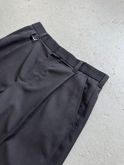 Jacquemus La Casa Pleated Shorts (50)