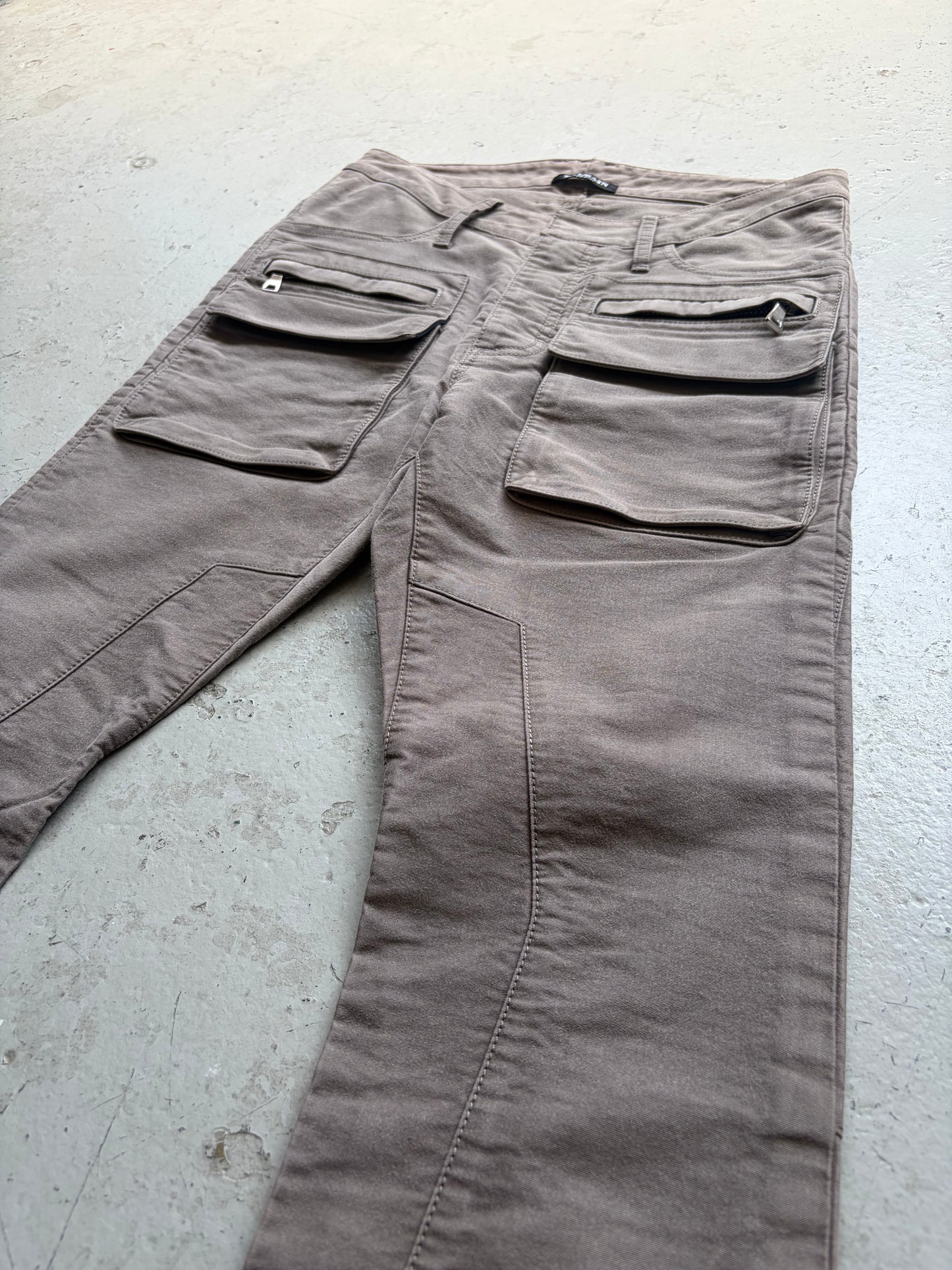 Balmain Decarnin Cargo Pocket Flared Denim (46)
