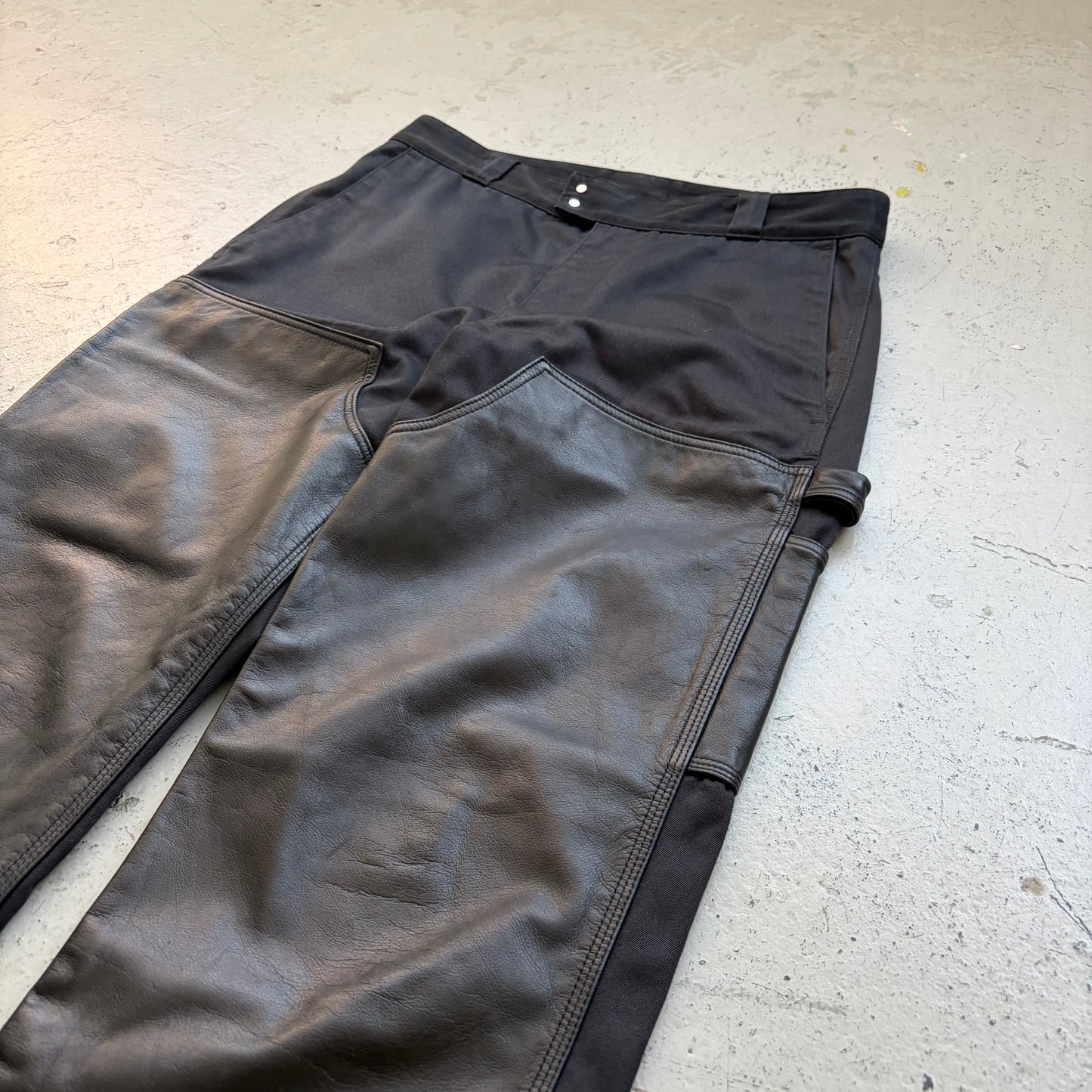 Vuja De Black Double Knee Leather Carpenter Pants  (M)