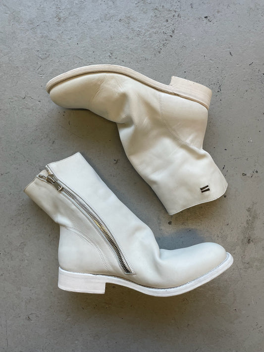 The Last Conspiracy White Tristan Boots (43)