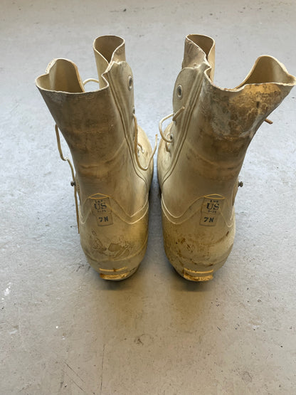 Vintage Military Bunny Boots (7)