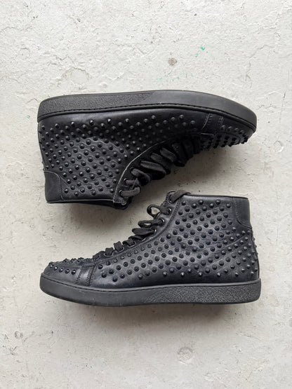 Gucci Brooklyn Black Leather Studded Sneakers (38)