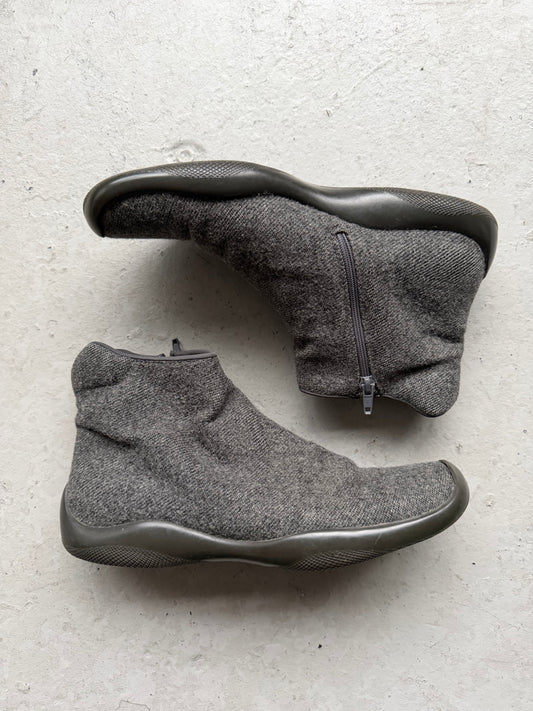 Prada Sport 90's Wool Sneakers (38)