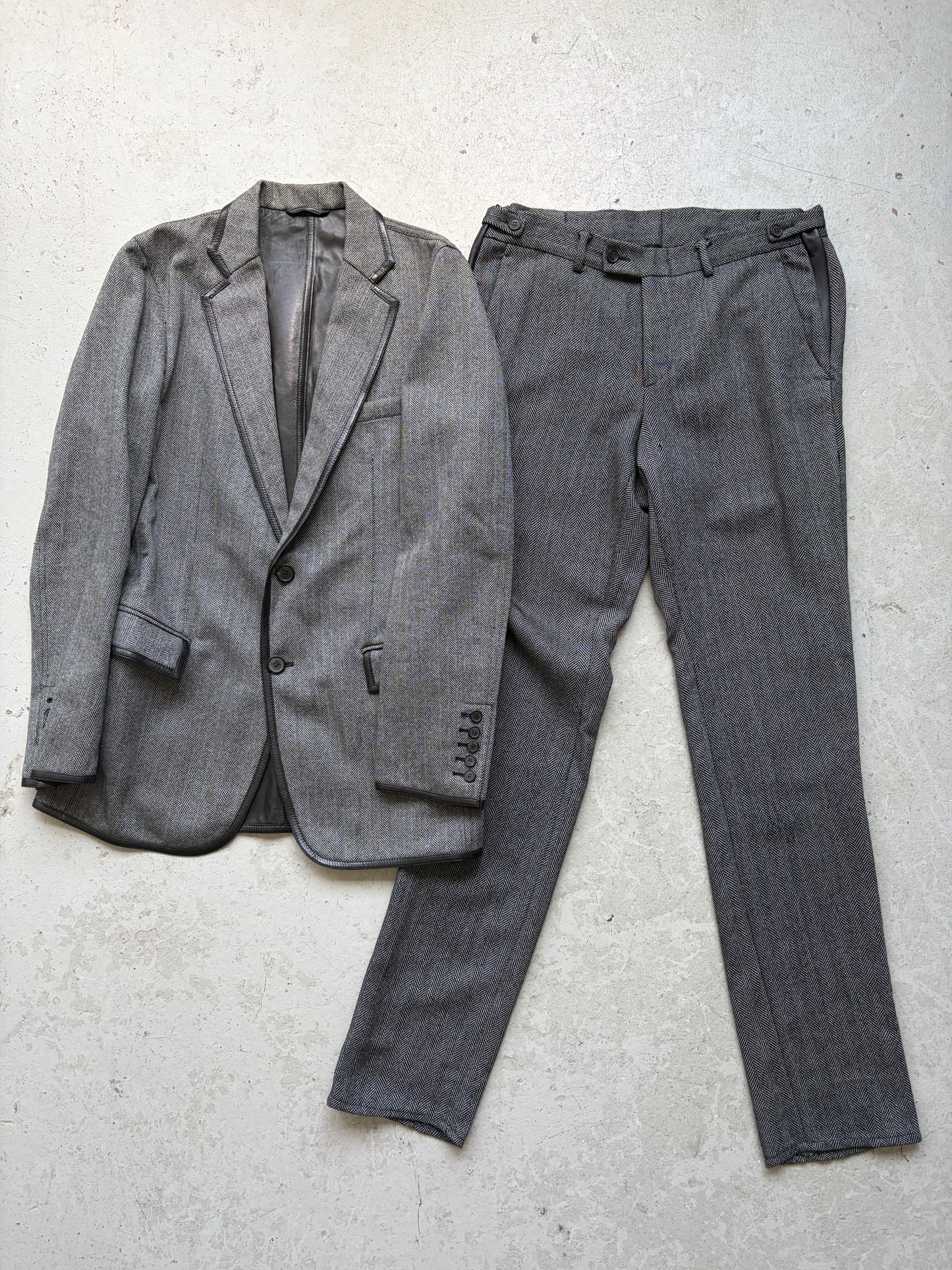 Gucci Tom Ford Leather Lined Suit (48)