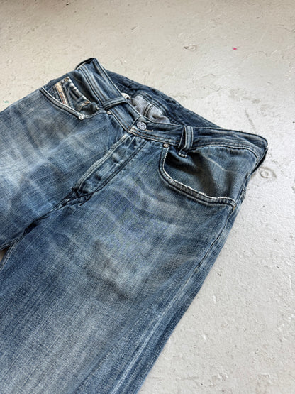 Diesel Light Wash Distressed Denim (32)