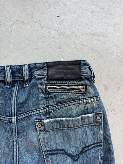 Diesel Light Wash Distressed Denim (32)