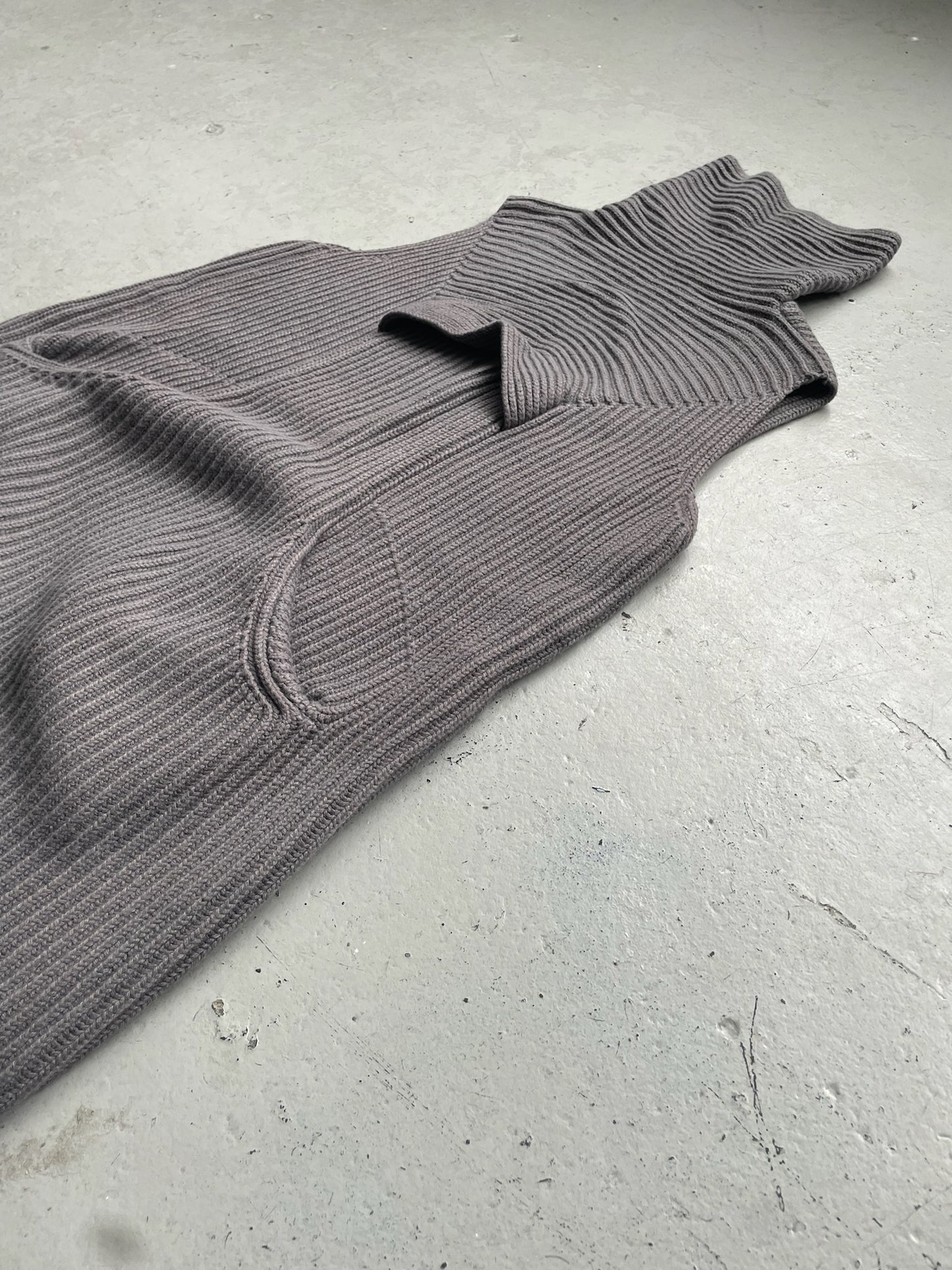 Rick Owens FW10 Gleam Runway Dark Dust Sleeveless Sweater (M)