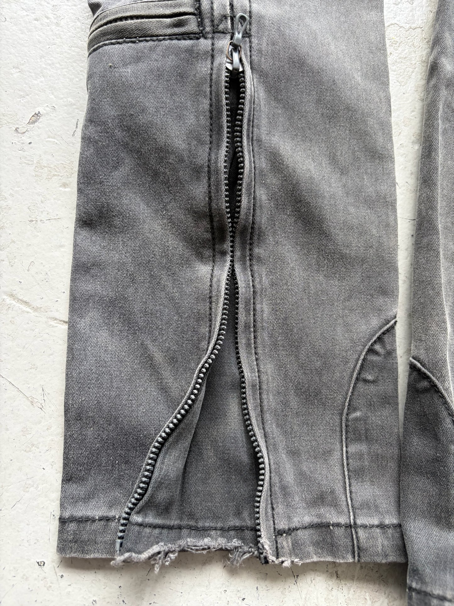 The Viridi Anne Grey Cargo Pants (1)
