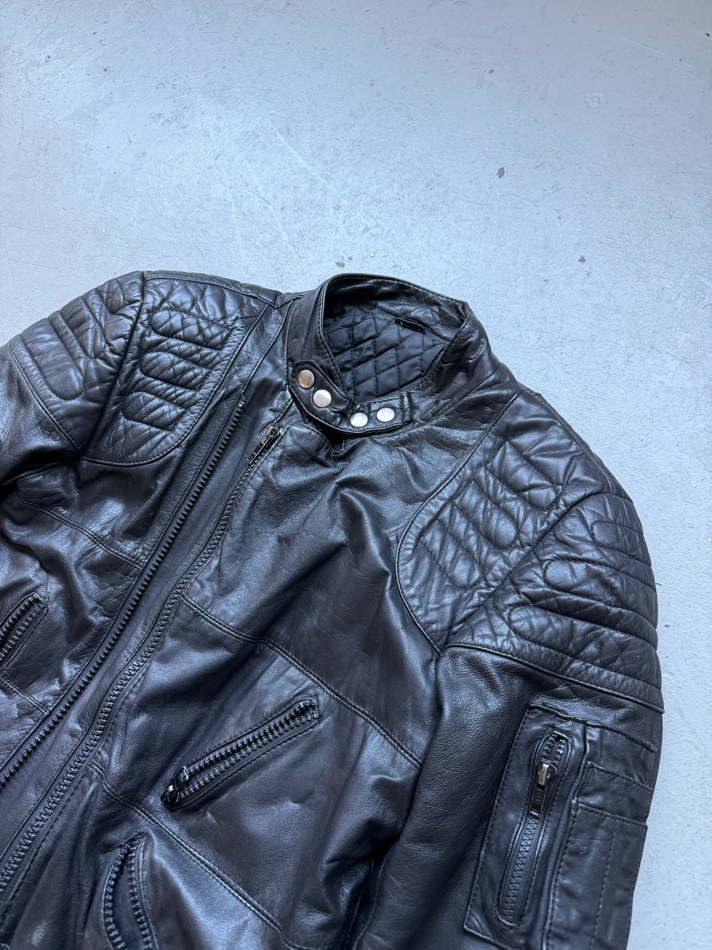 Vintage Black Motorcycle Jacket (38)