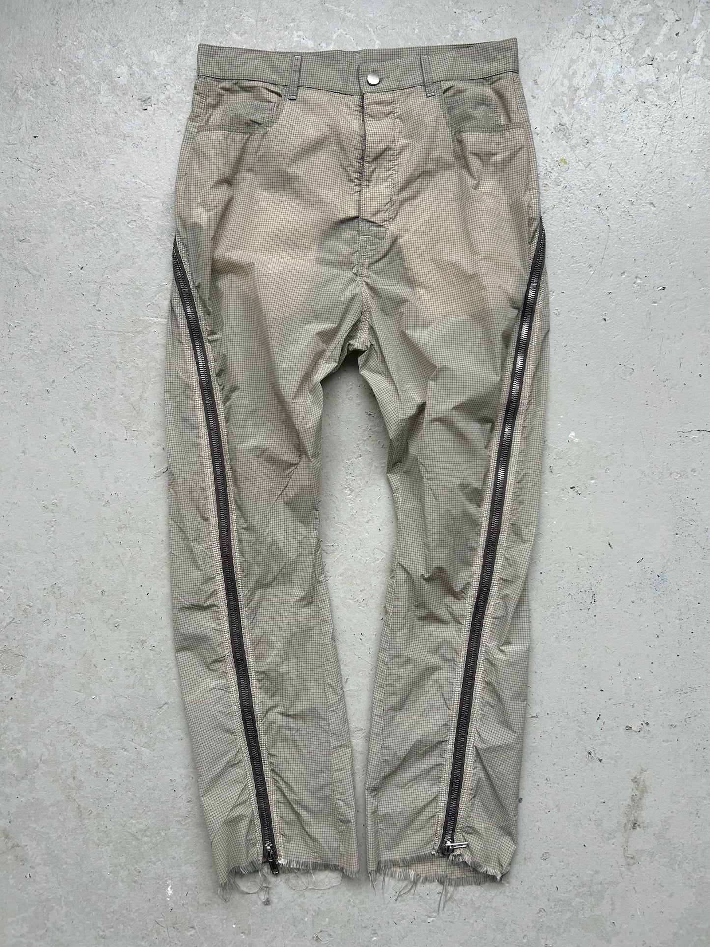 Rick Owens Edfu SS23 Pearl Nylon Bolans (32)