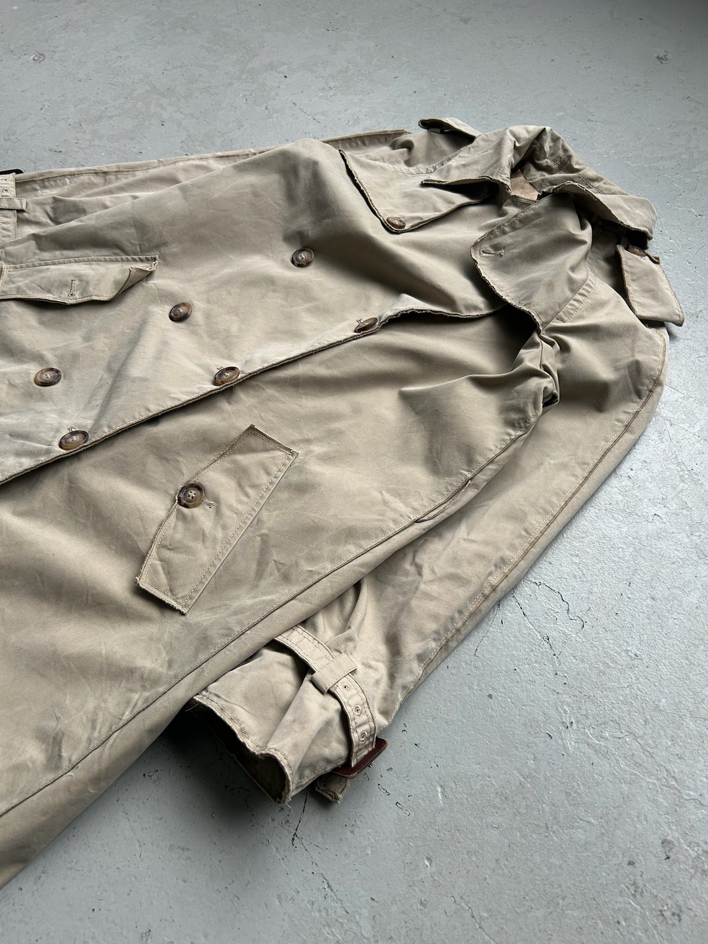 Dolce & Gabbana Khaki Double Brest Trench Coat (46)