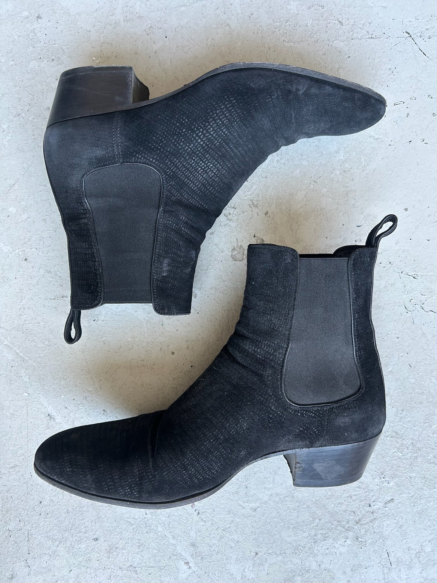 Saint Laurent Paris Suede Wyatt Chelsea Boots (44)