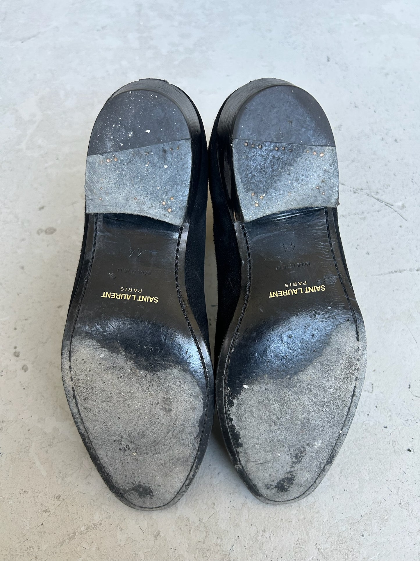 Saint Laurent Paris Suede Wyatt Chelsea Boots (44)